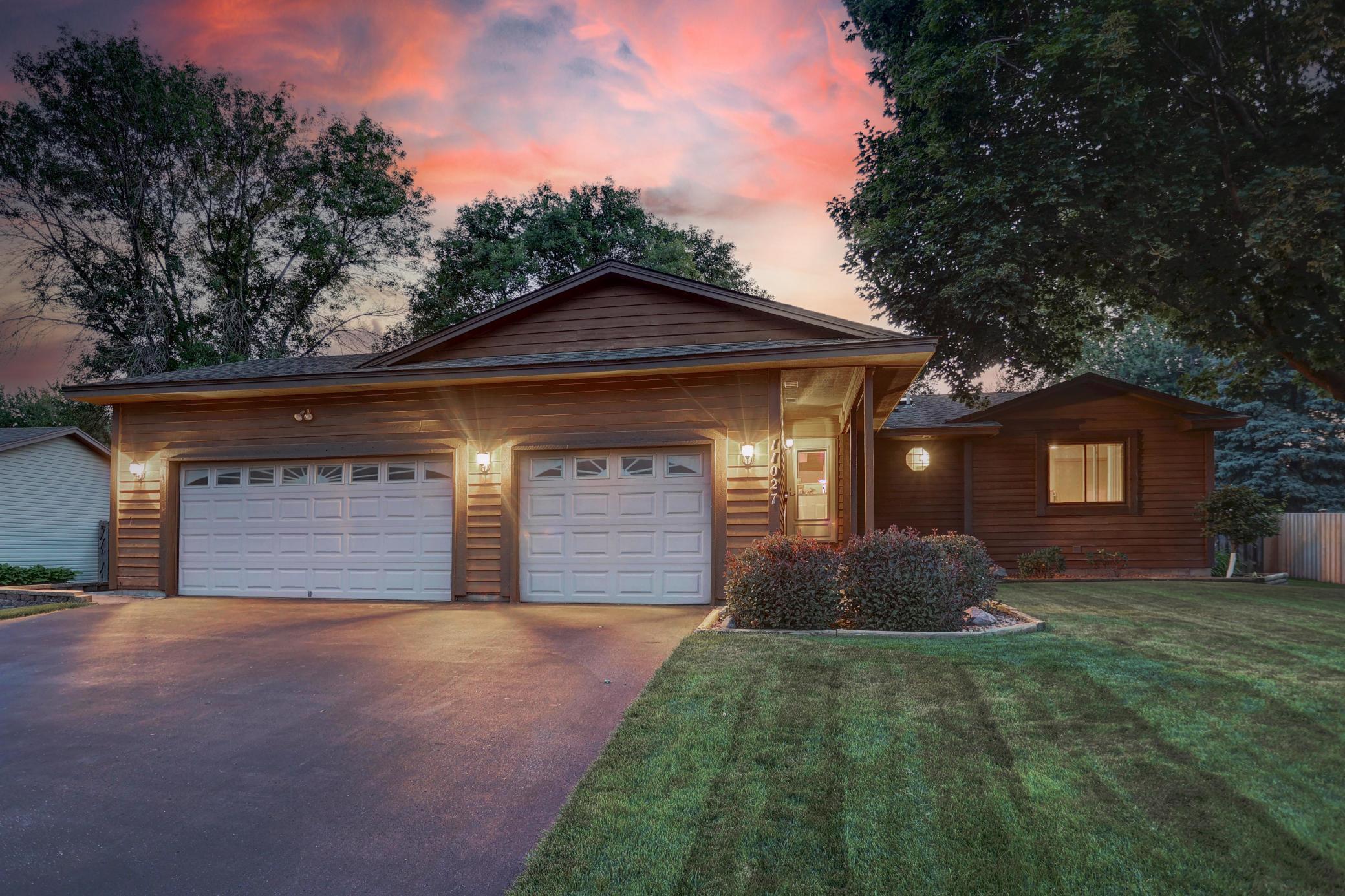 11027 Xylon Avenue N