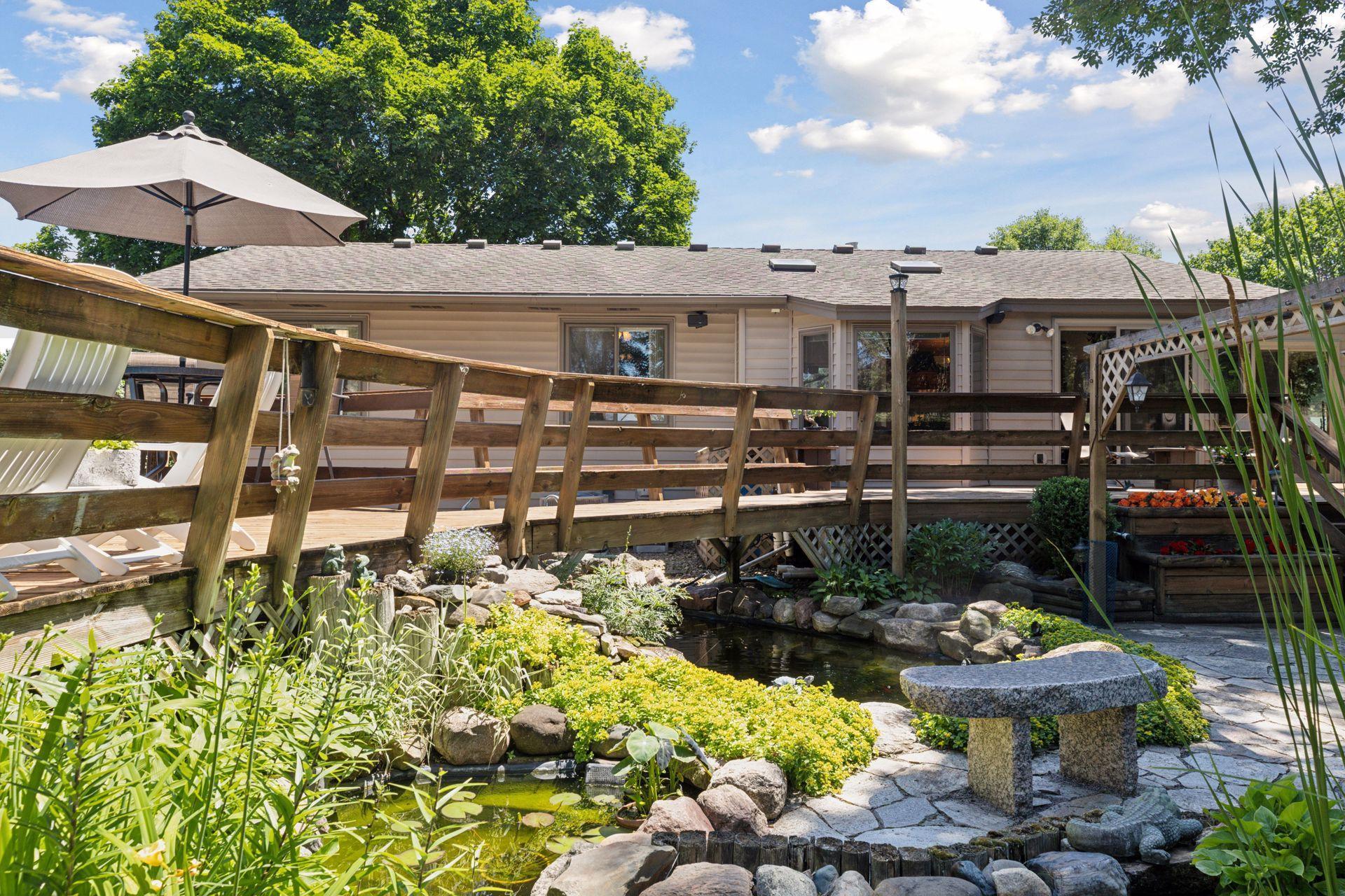 11027 Xylon Avenue N