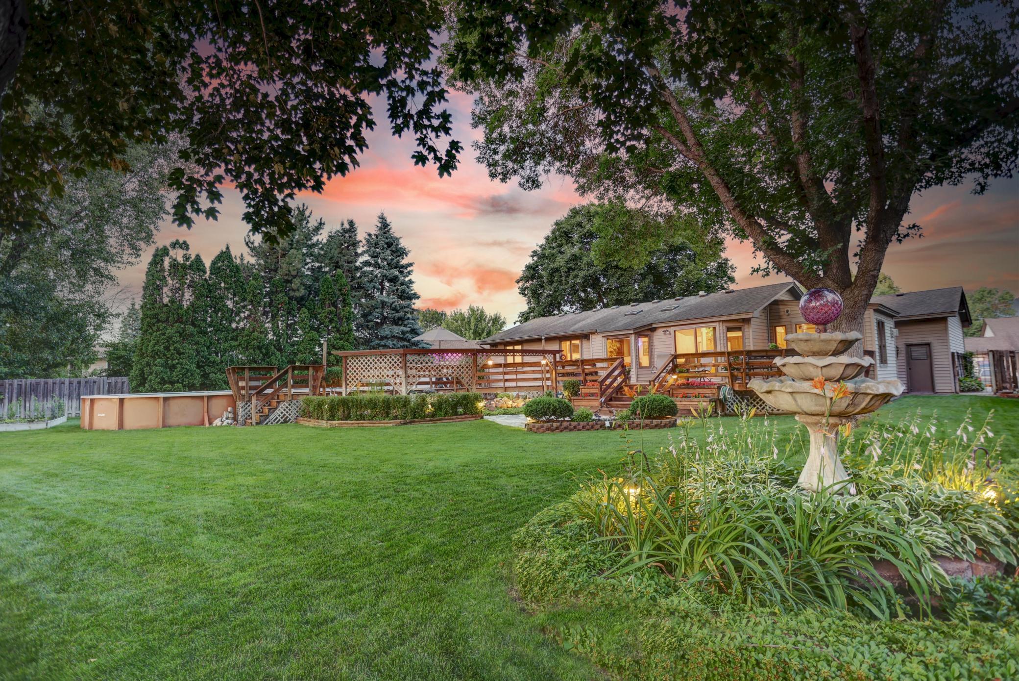 11027 Xylon Avenue N