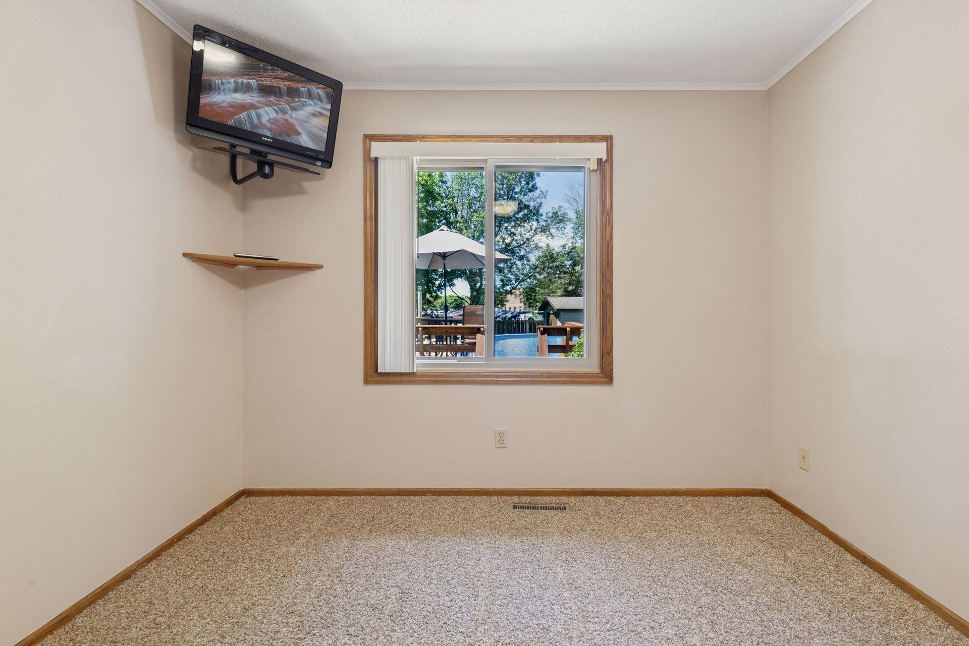 11027 Xylon Avenue N