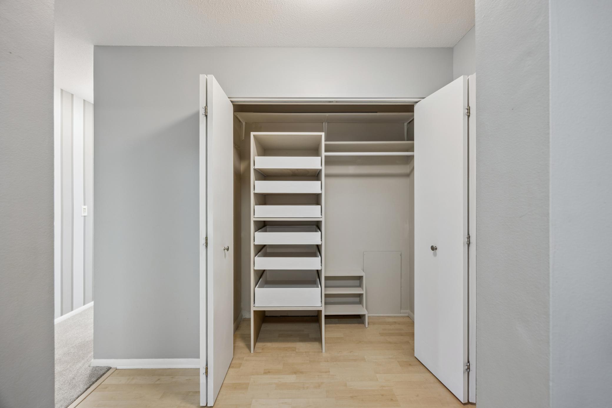 4380 Brookside Court Unit: 116