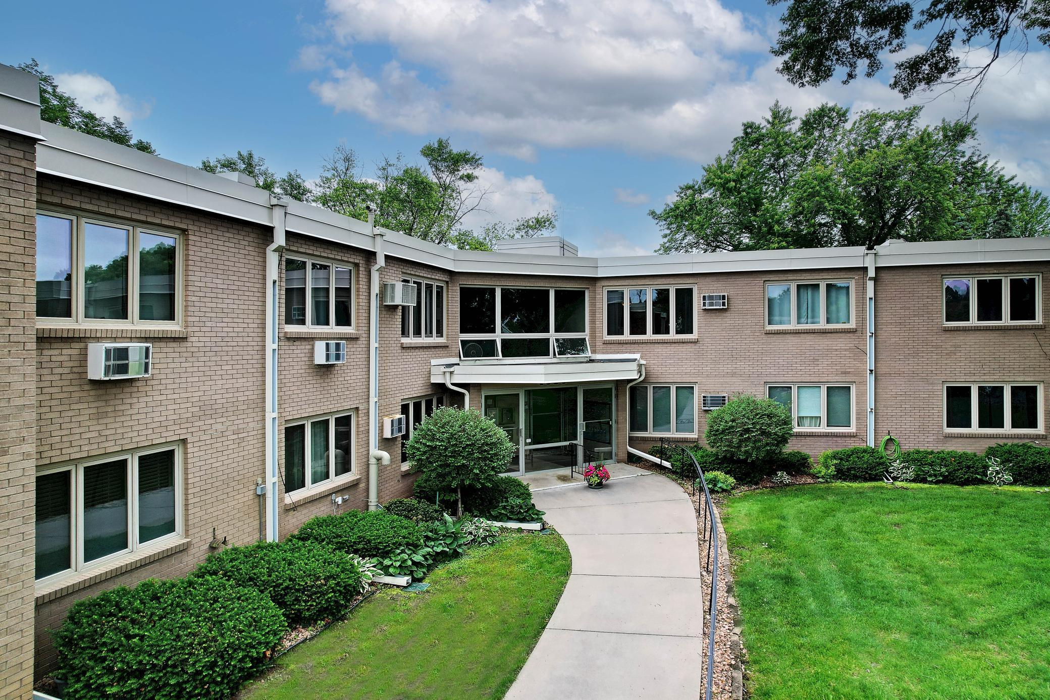4380 Brookside Court Unit: 116