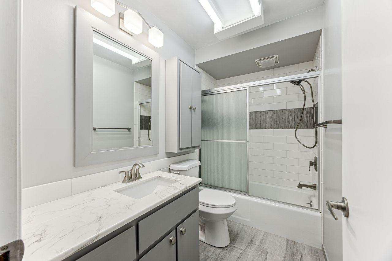 4380 Brookside Court Unit: 116