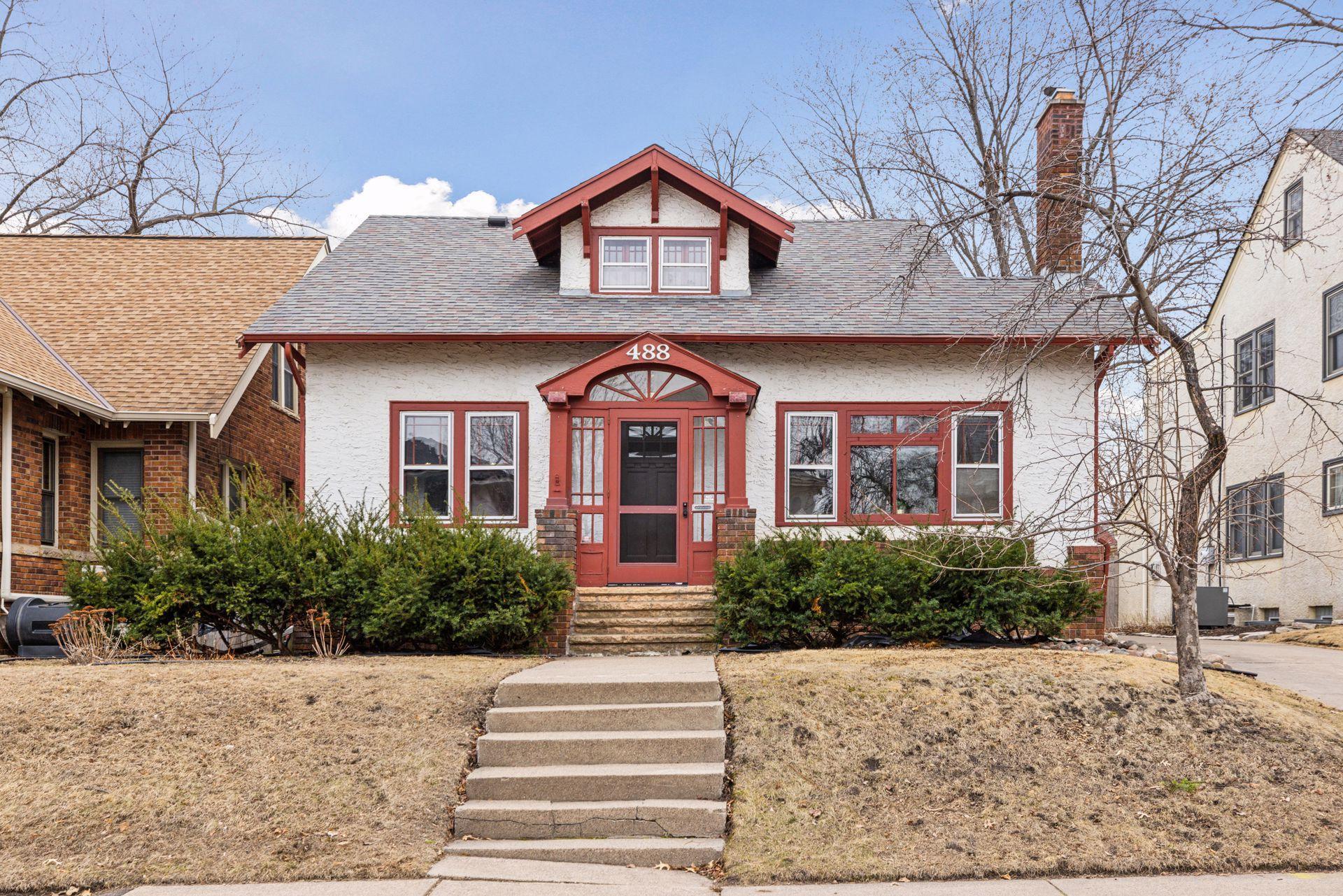 488 Montrose Lane