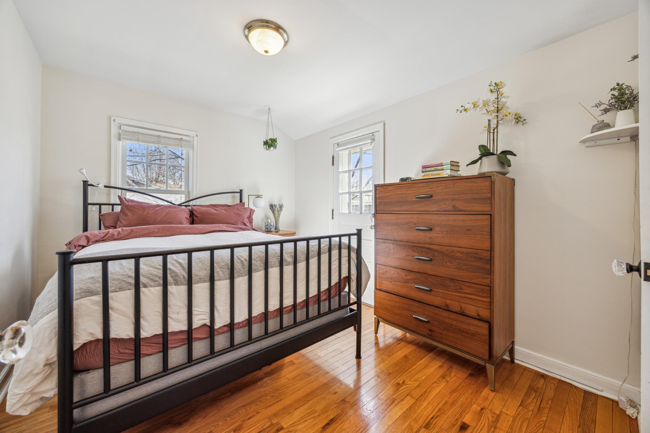 1400 Eleanor Avenue
