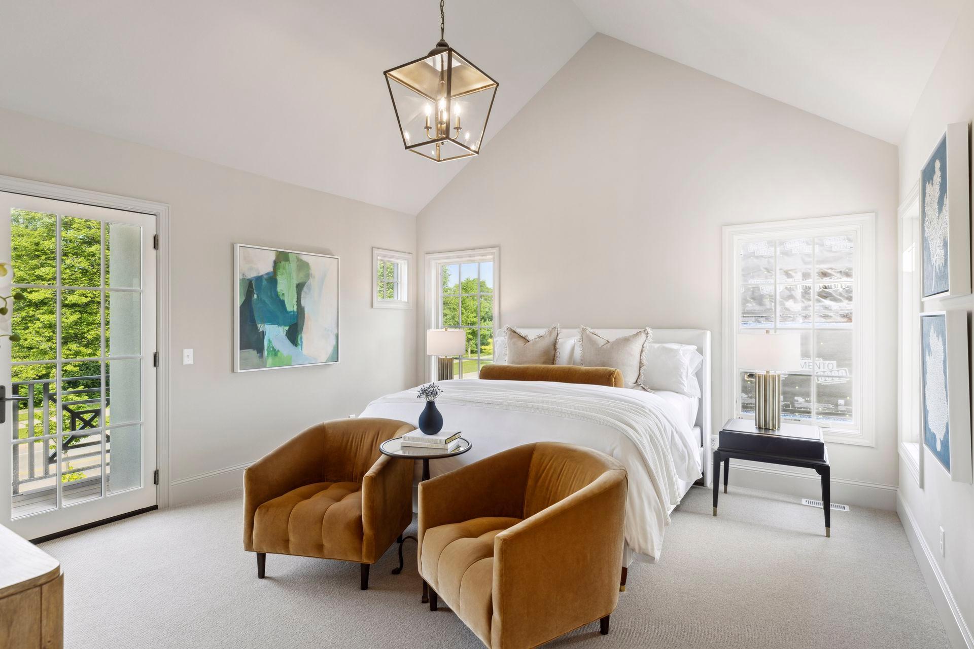 956 Mississippi River Boulevard S