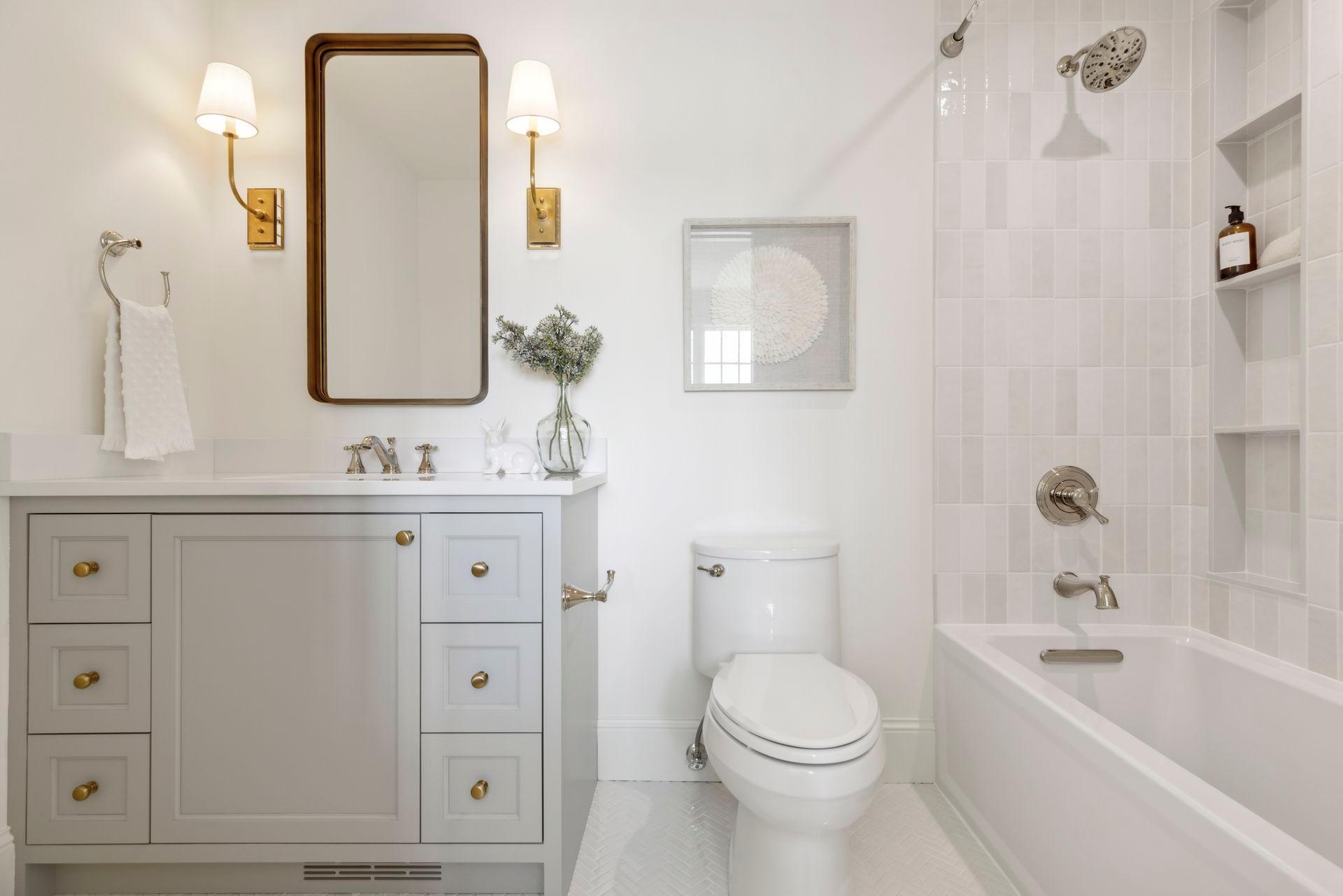 956 Mississippi River Boulevard S