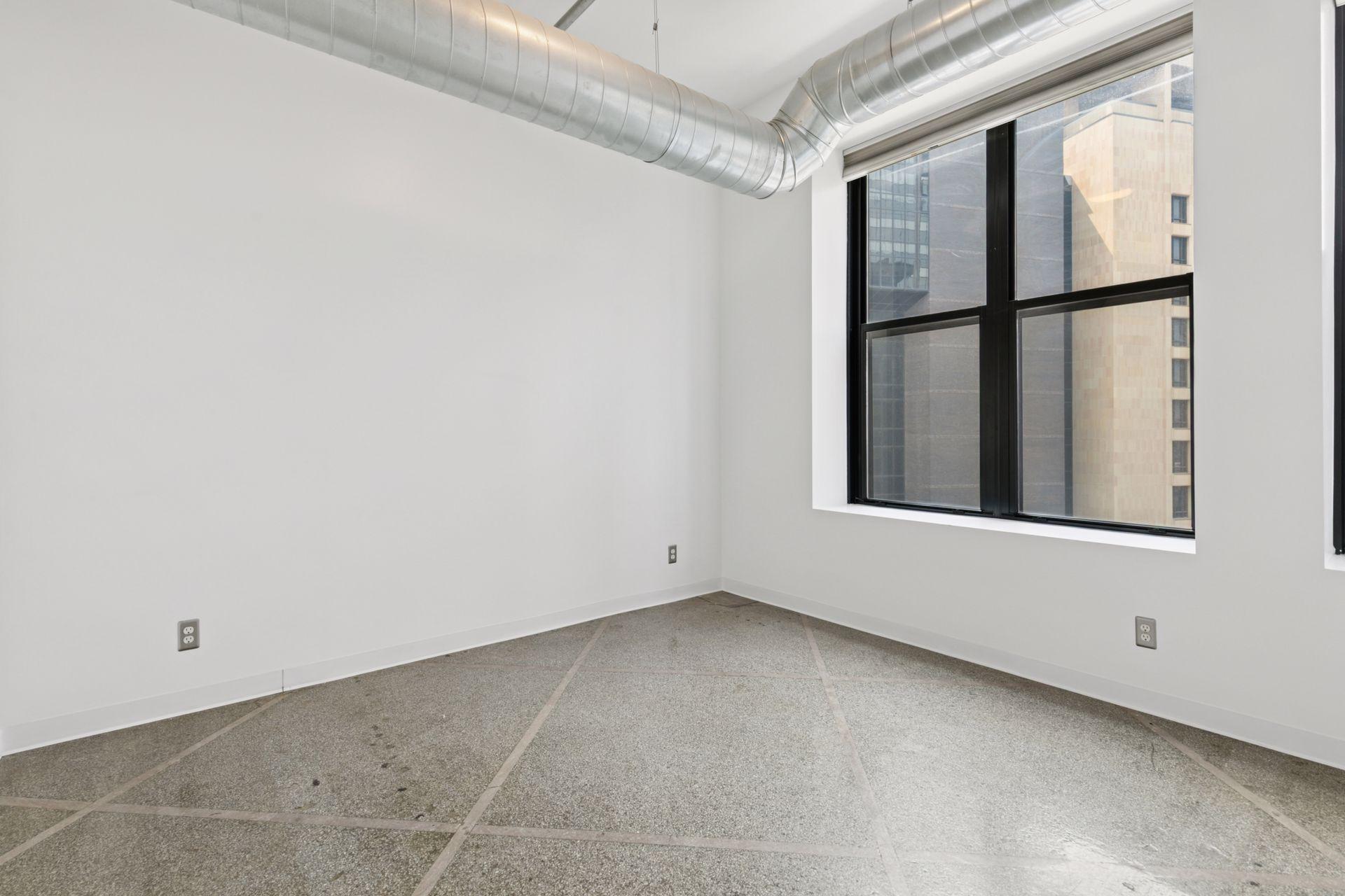 350 Saint Peter Street Unit: 908