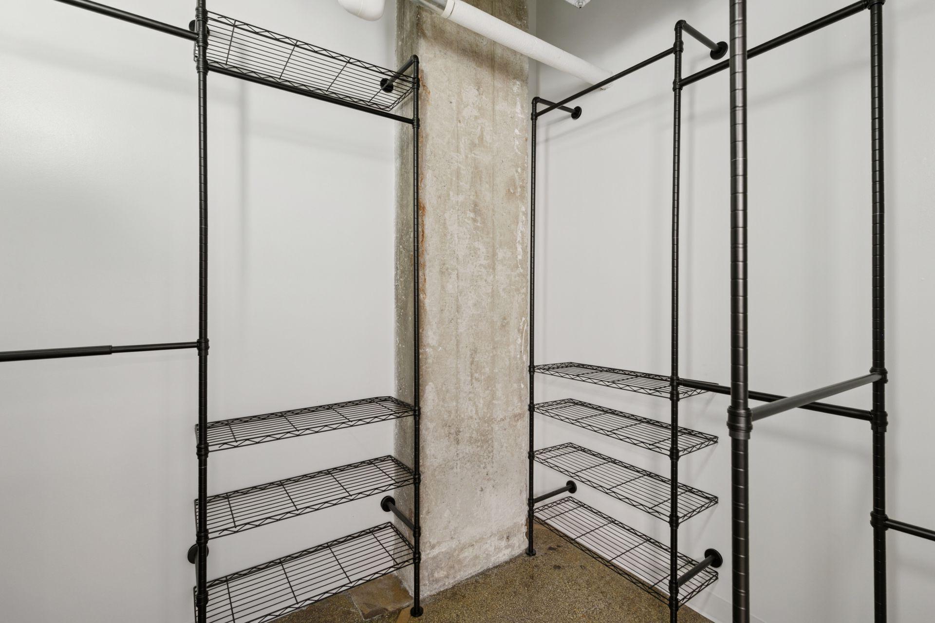 350 Saint Peter Street Unit: 908