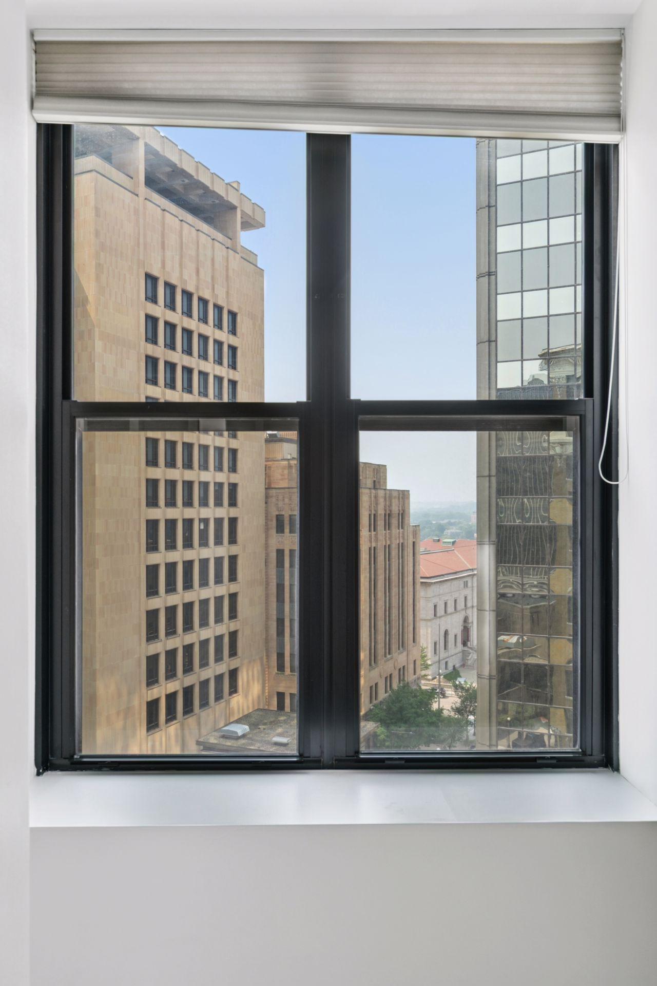 350 Saint Peter Street Unit: 908