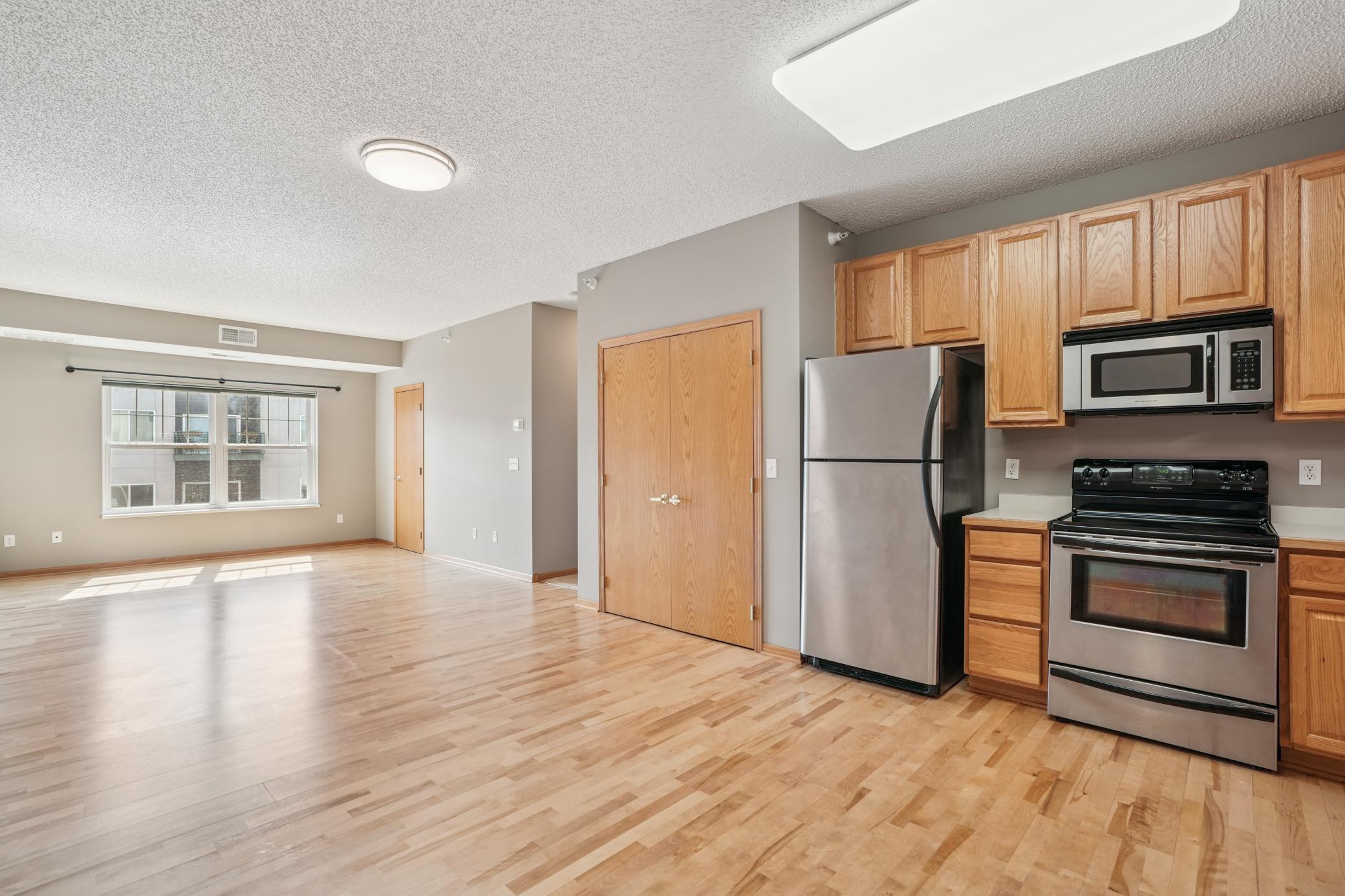 4824 E 53rd Street Unit: 422