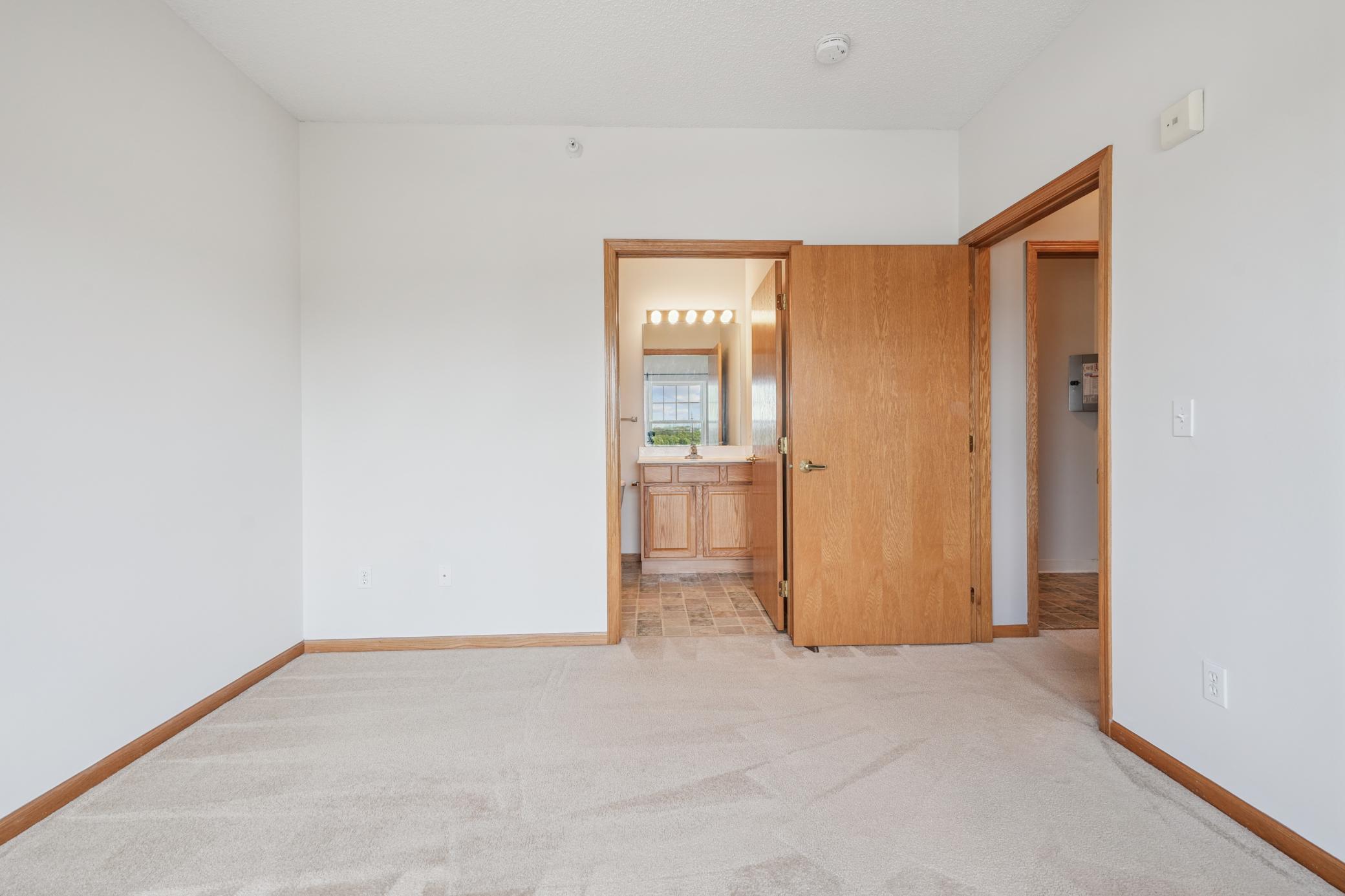 4824 E 53rd Street Unit: 422