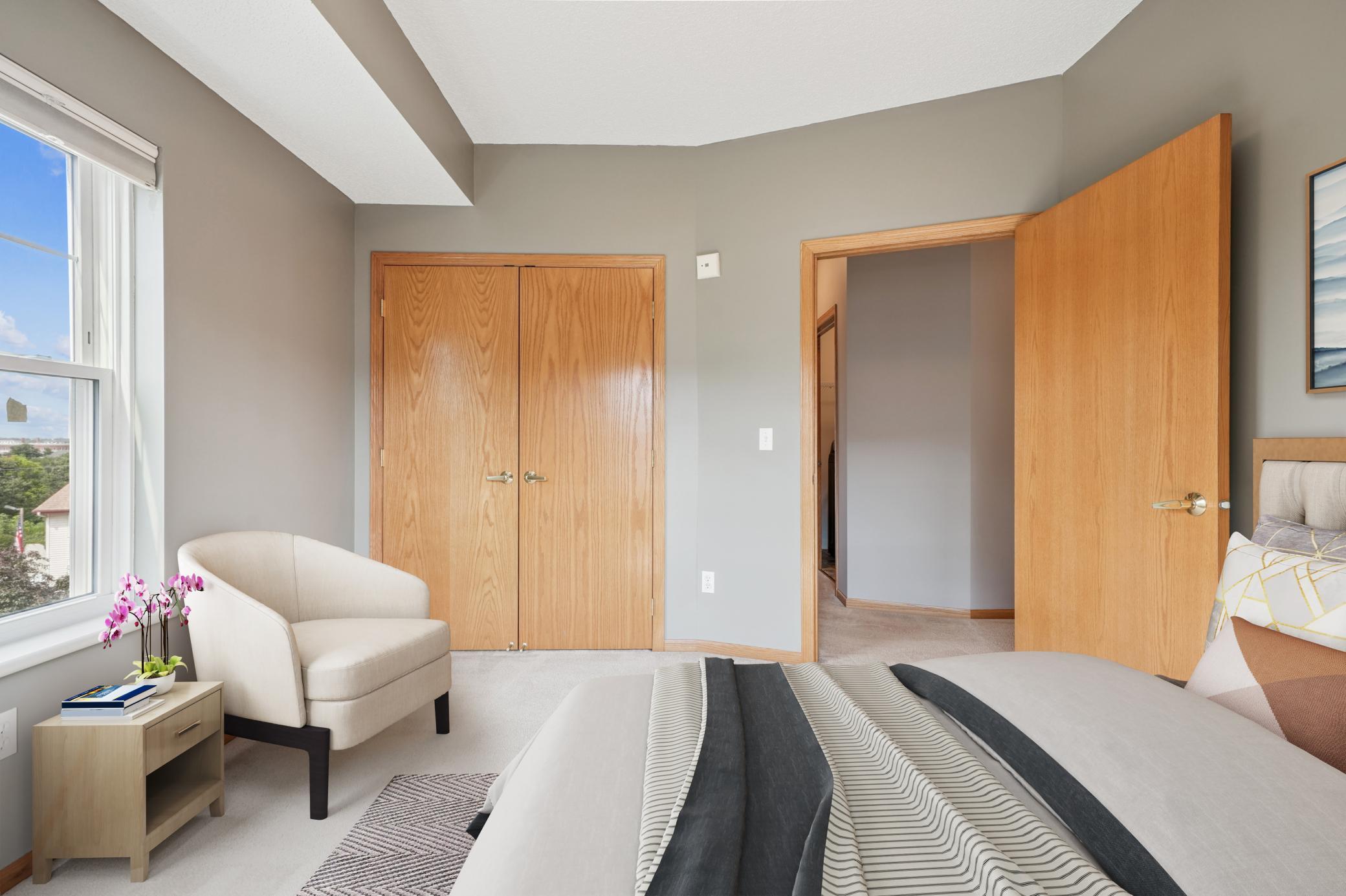 4824 E 53rd Street Unit: 422