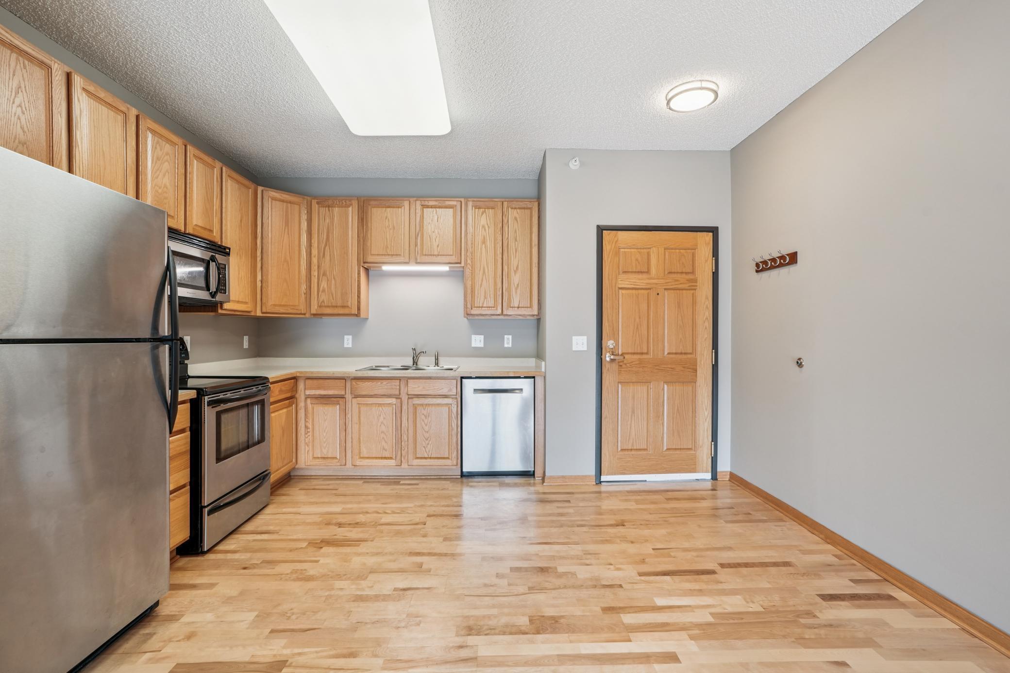 4824 E 53rd Street Unit: 422