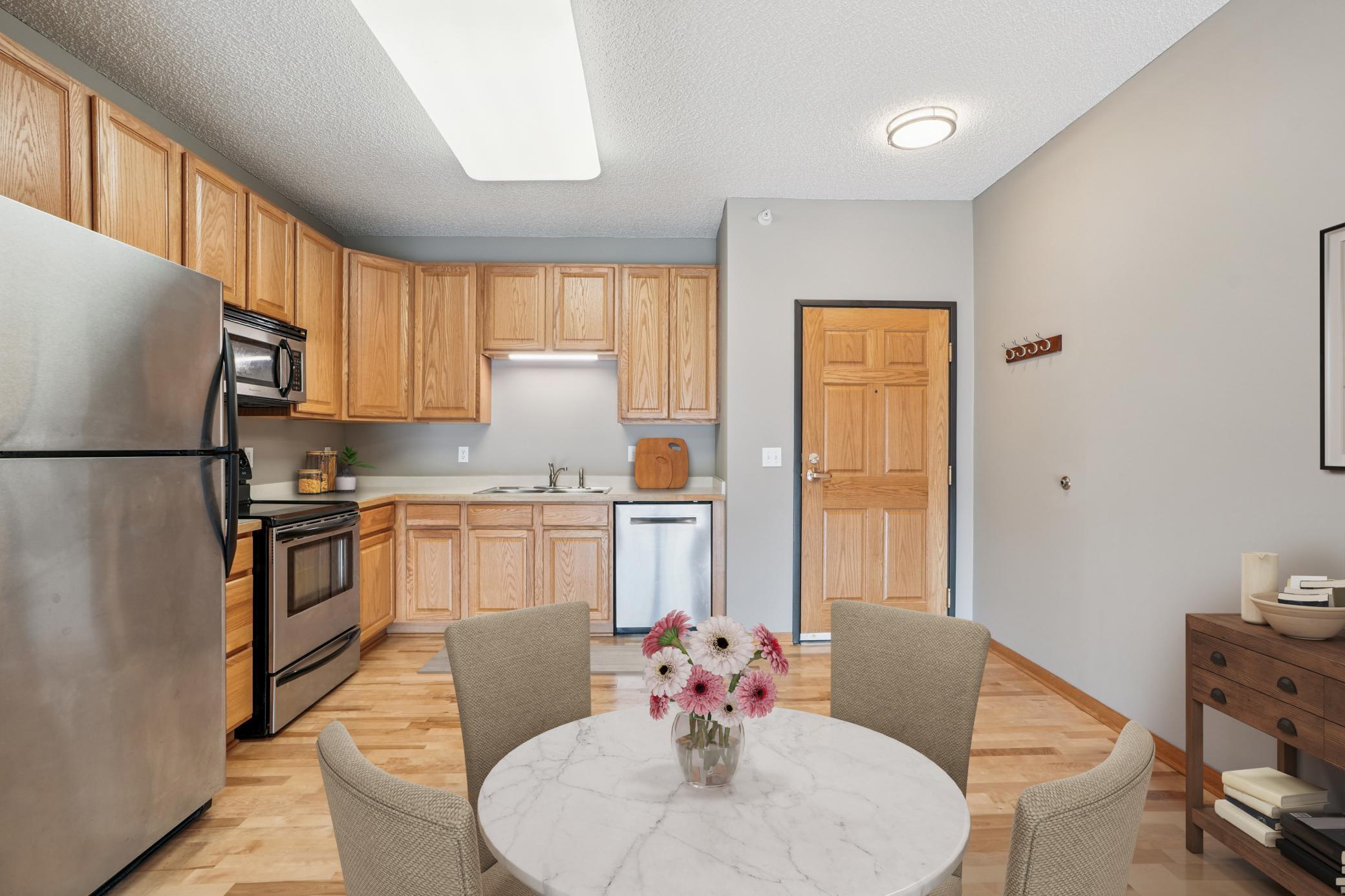 4824 E 53rd Street Unit: 422