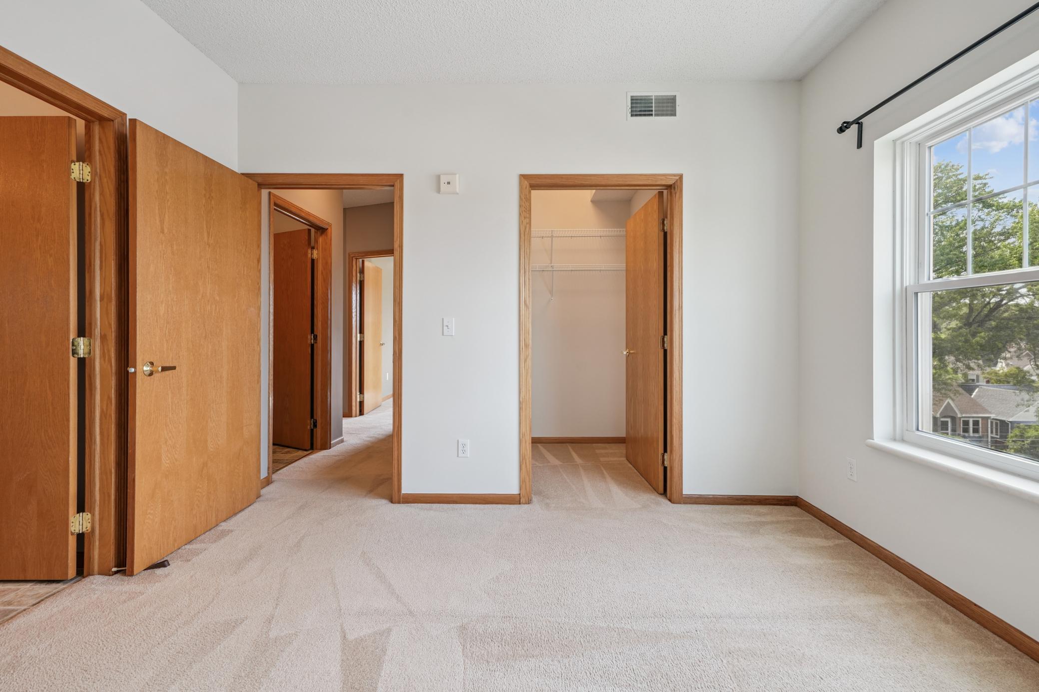 4824 E 53rd Street Unit: 422