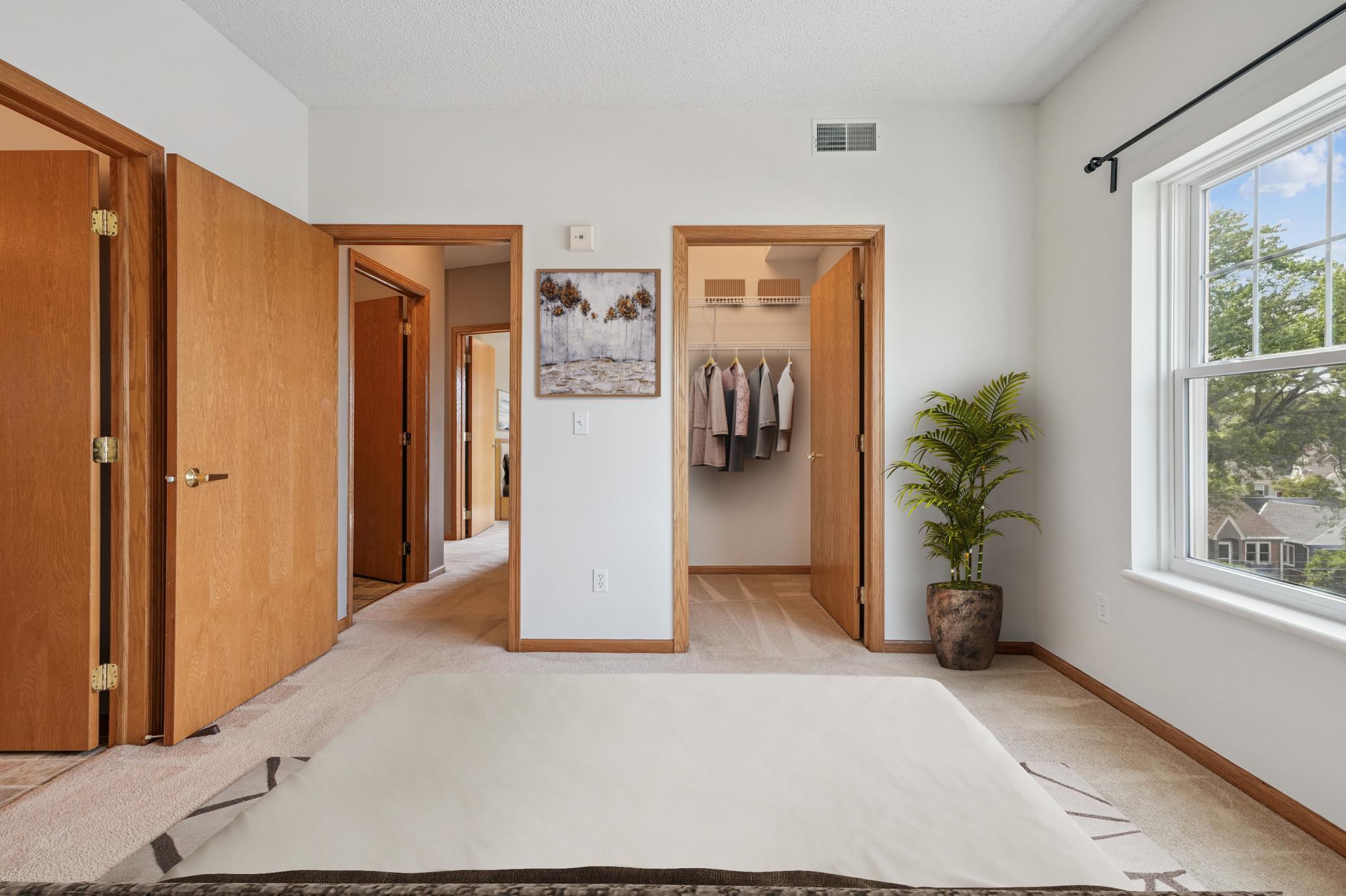 4824 E 53rd Street Unit: 422