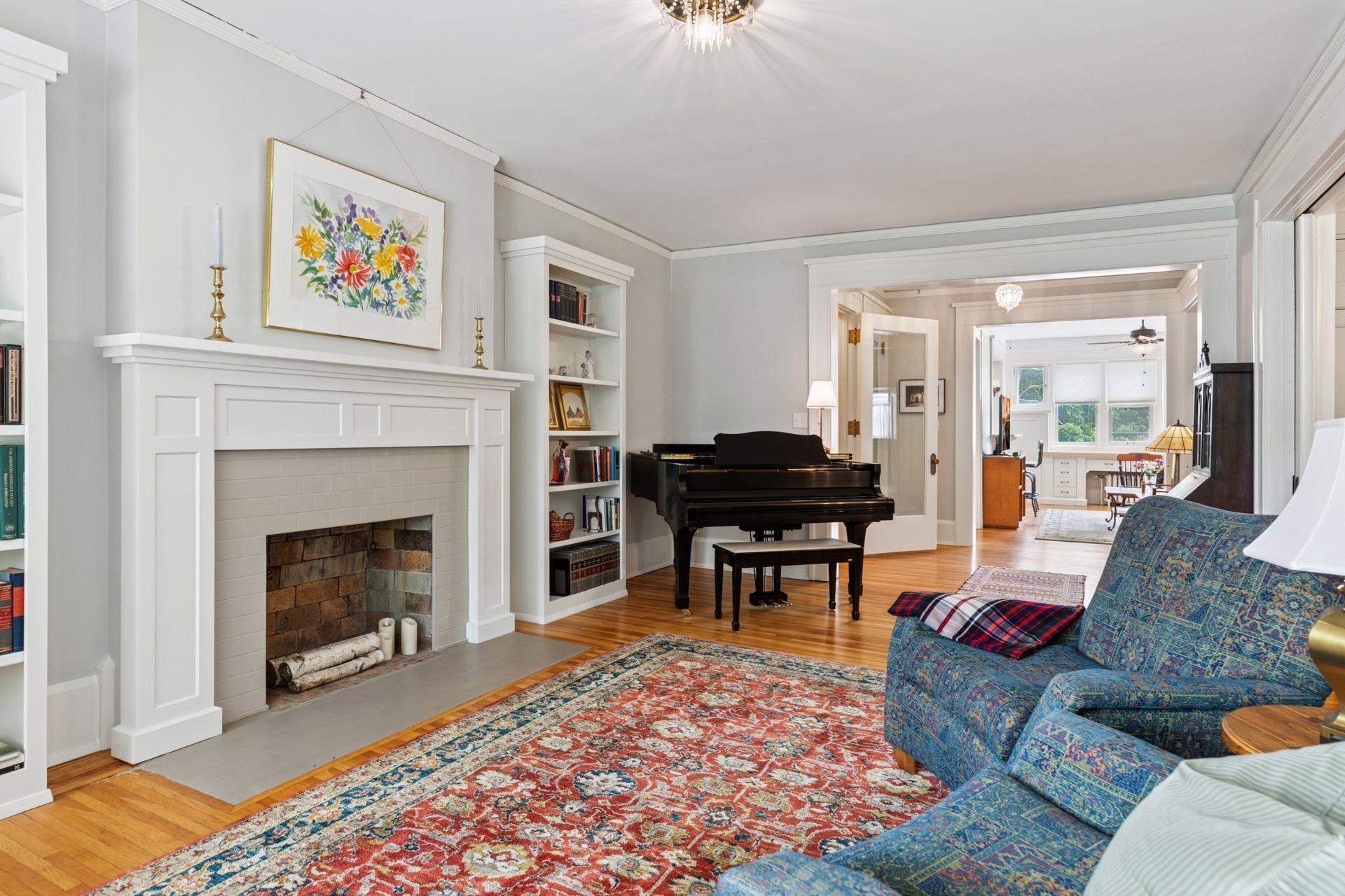 56 Arundel Street Unit: 10