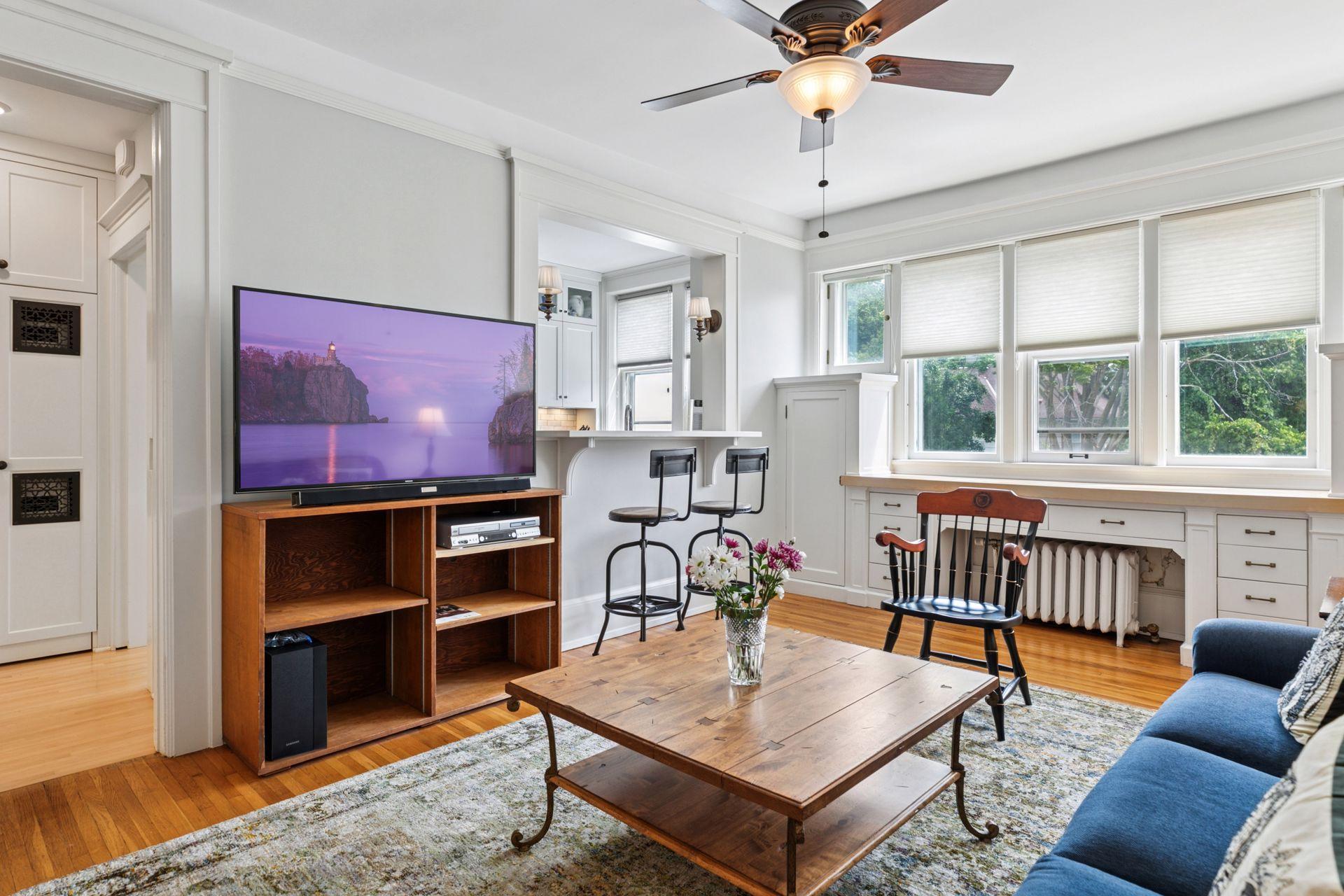 56 Arundel Street Unit: 10