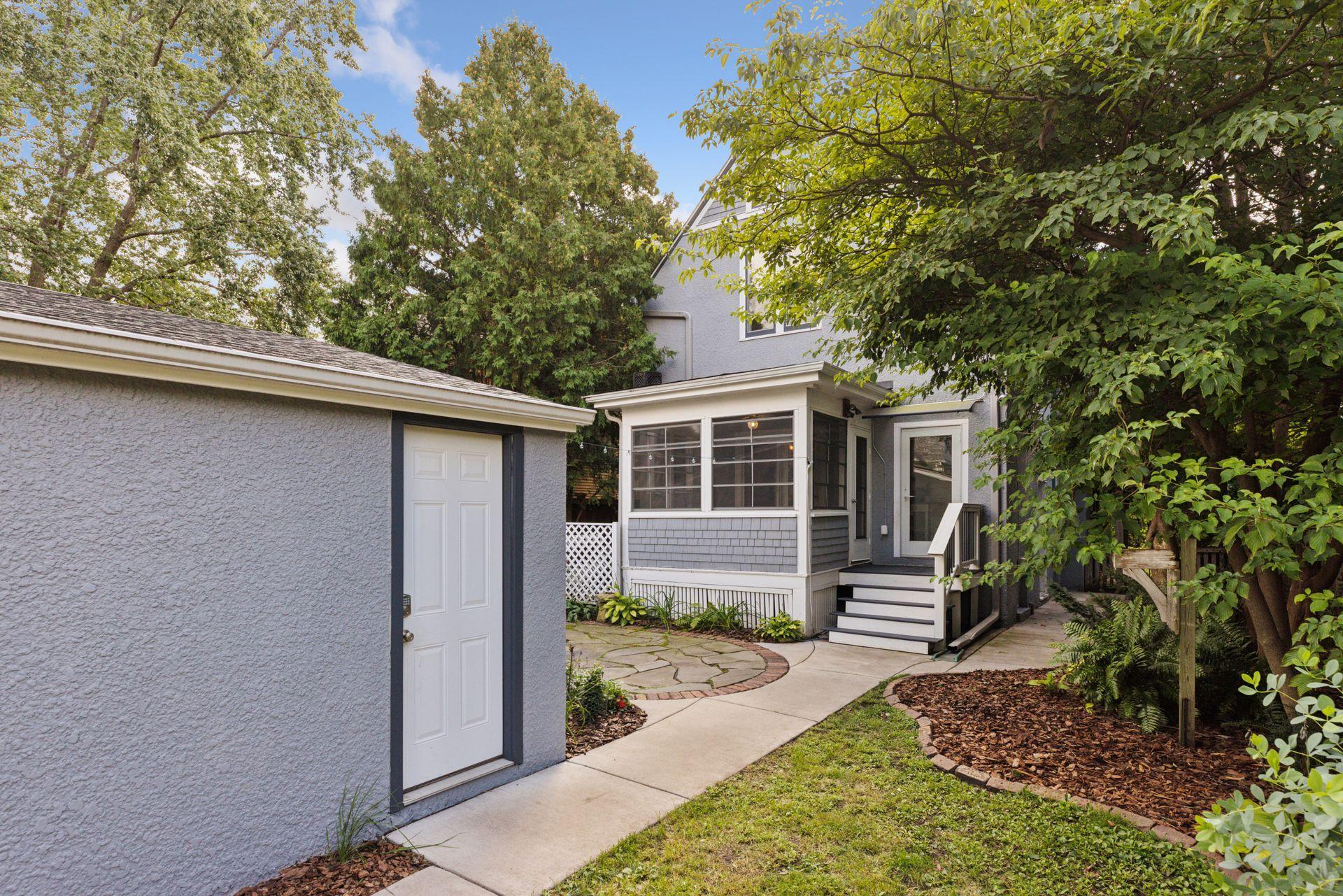 807 Fairmount Avenue