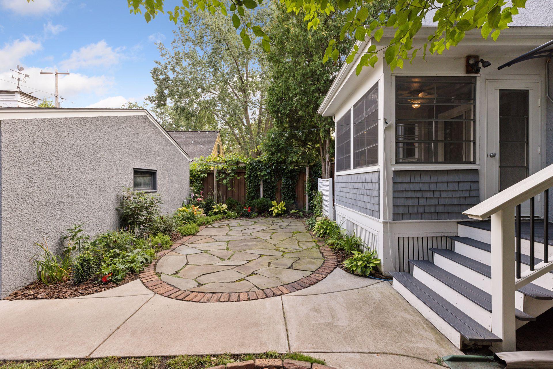807 Fairmount Avenue