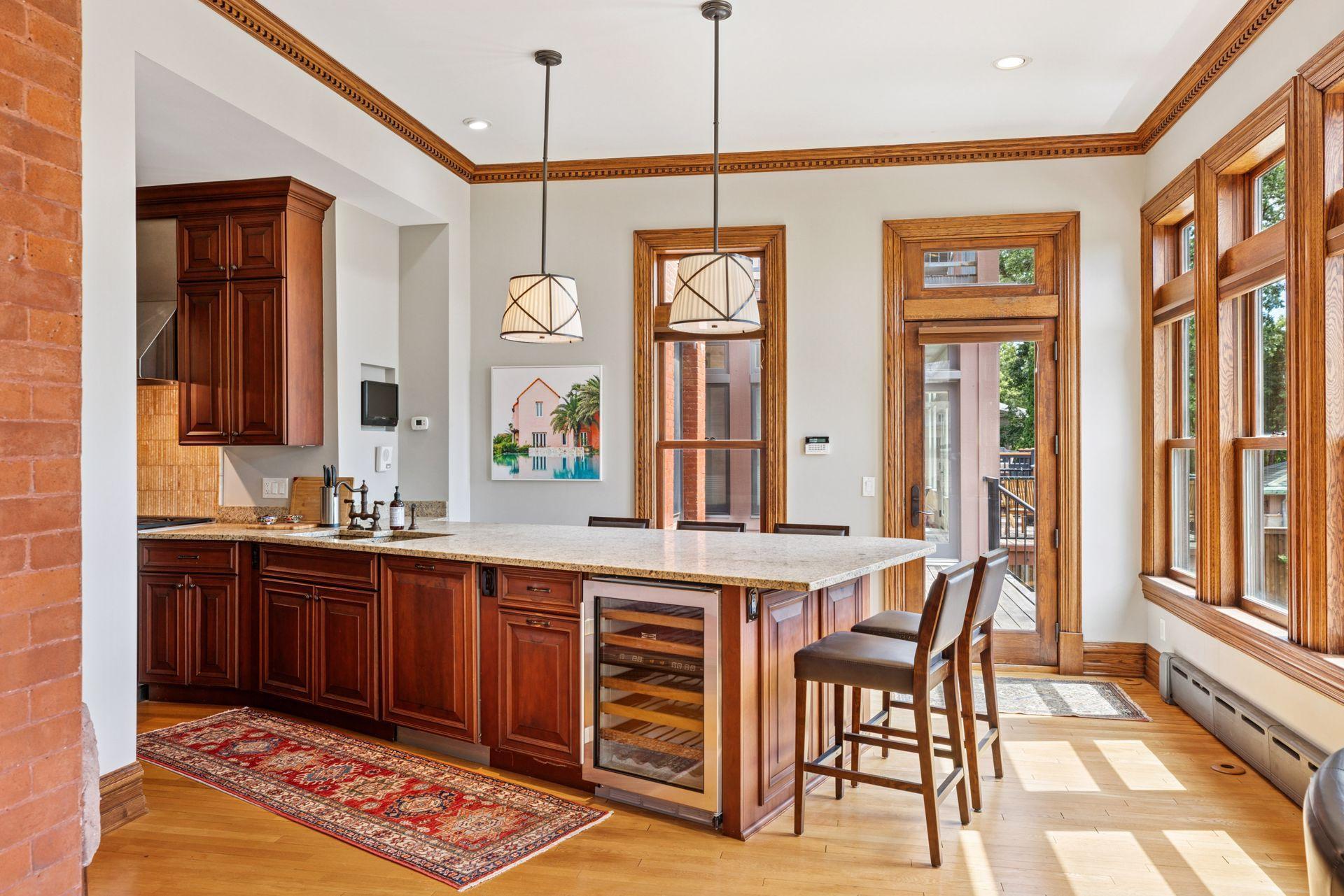 324 Summit Avenue Unit: 101