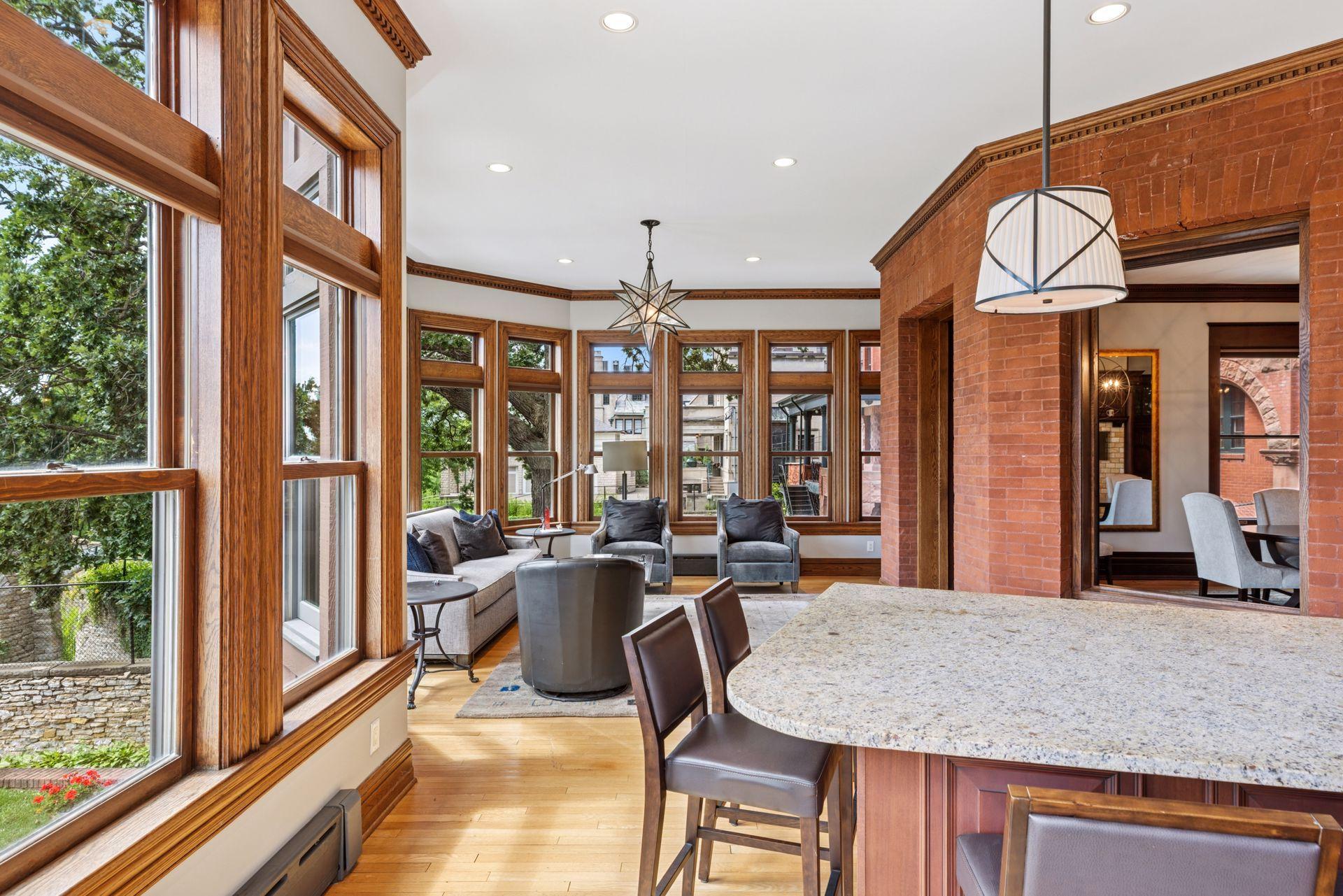 324 Summit Avenue Unit: 101