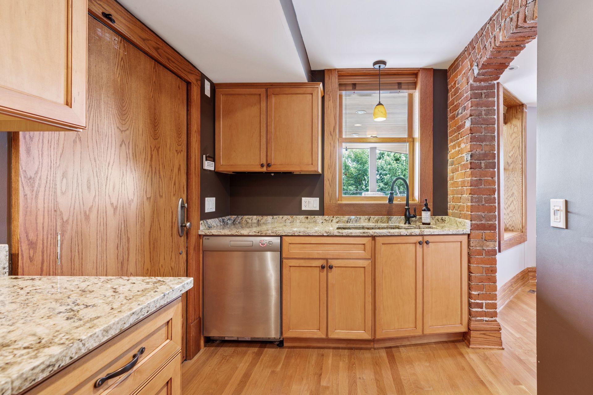324 Summit Avenue Unit: 101