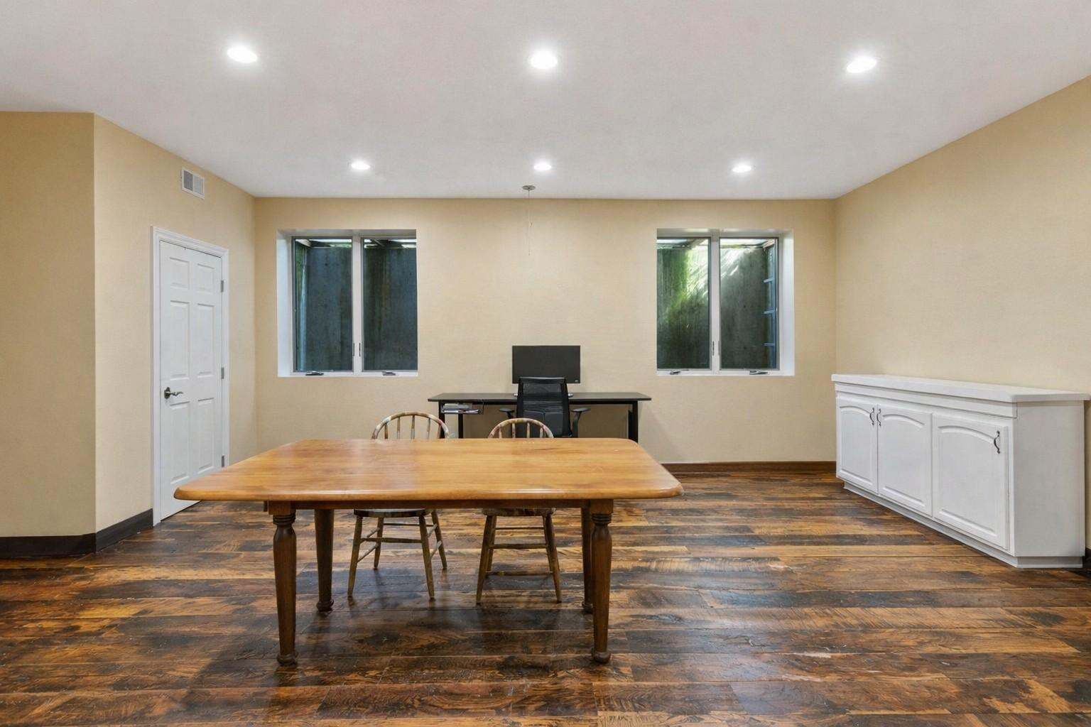 11625 Live Oak Drive