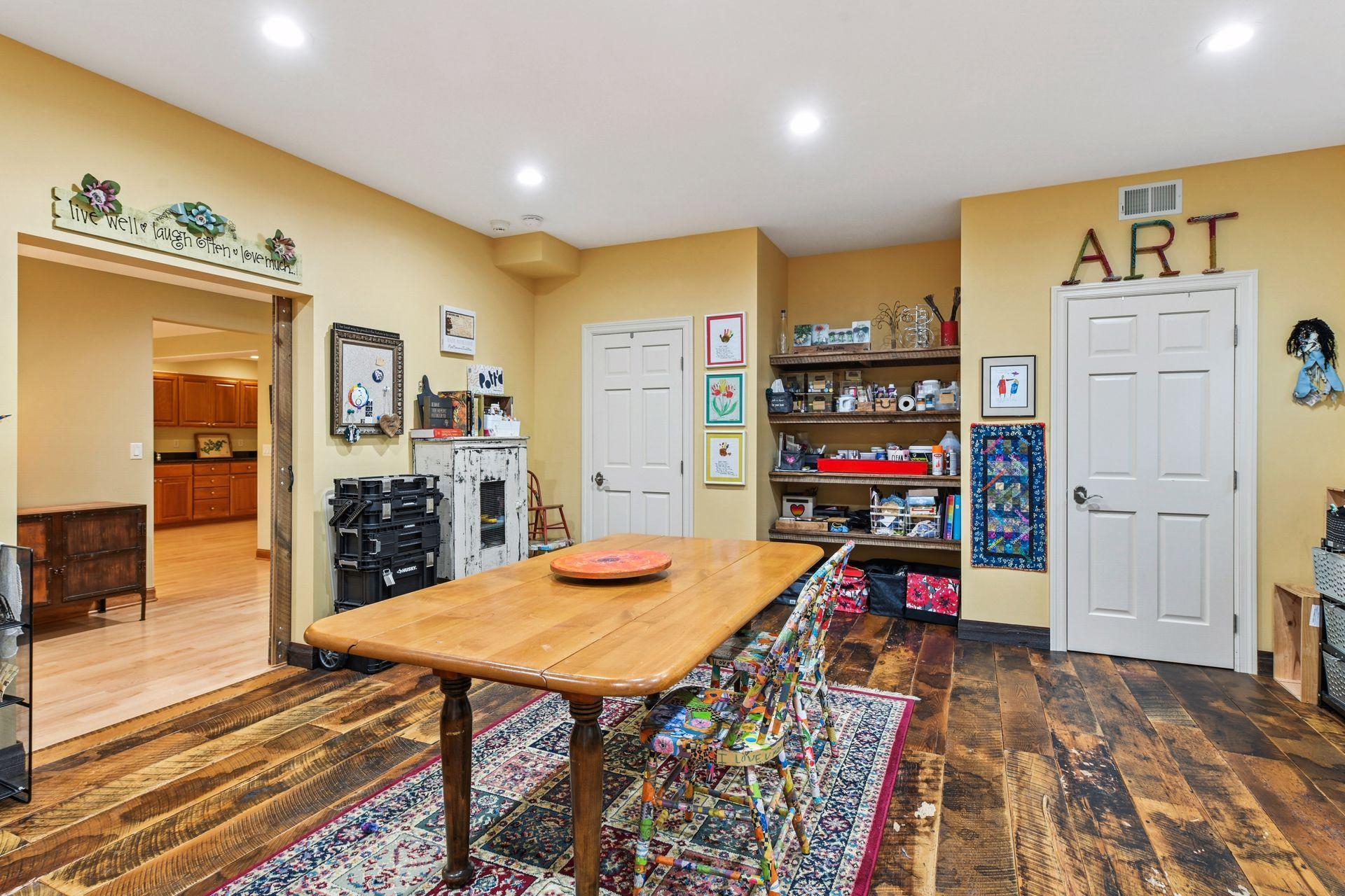 11625 Live Oak Drive