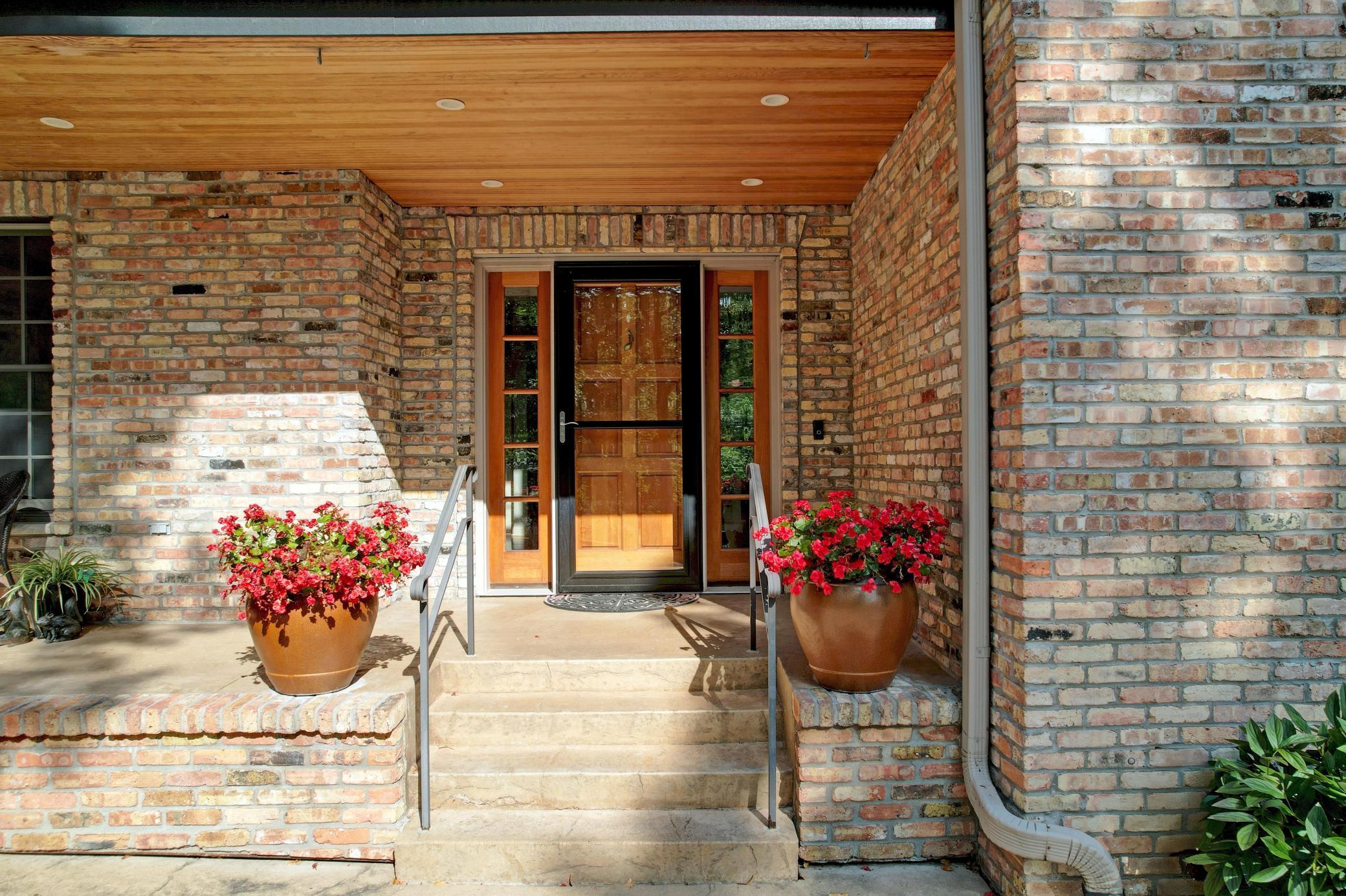 11625 Live Oak Drive