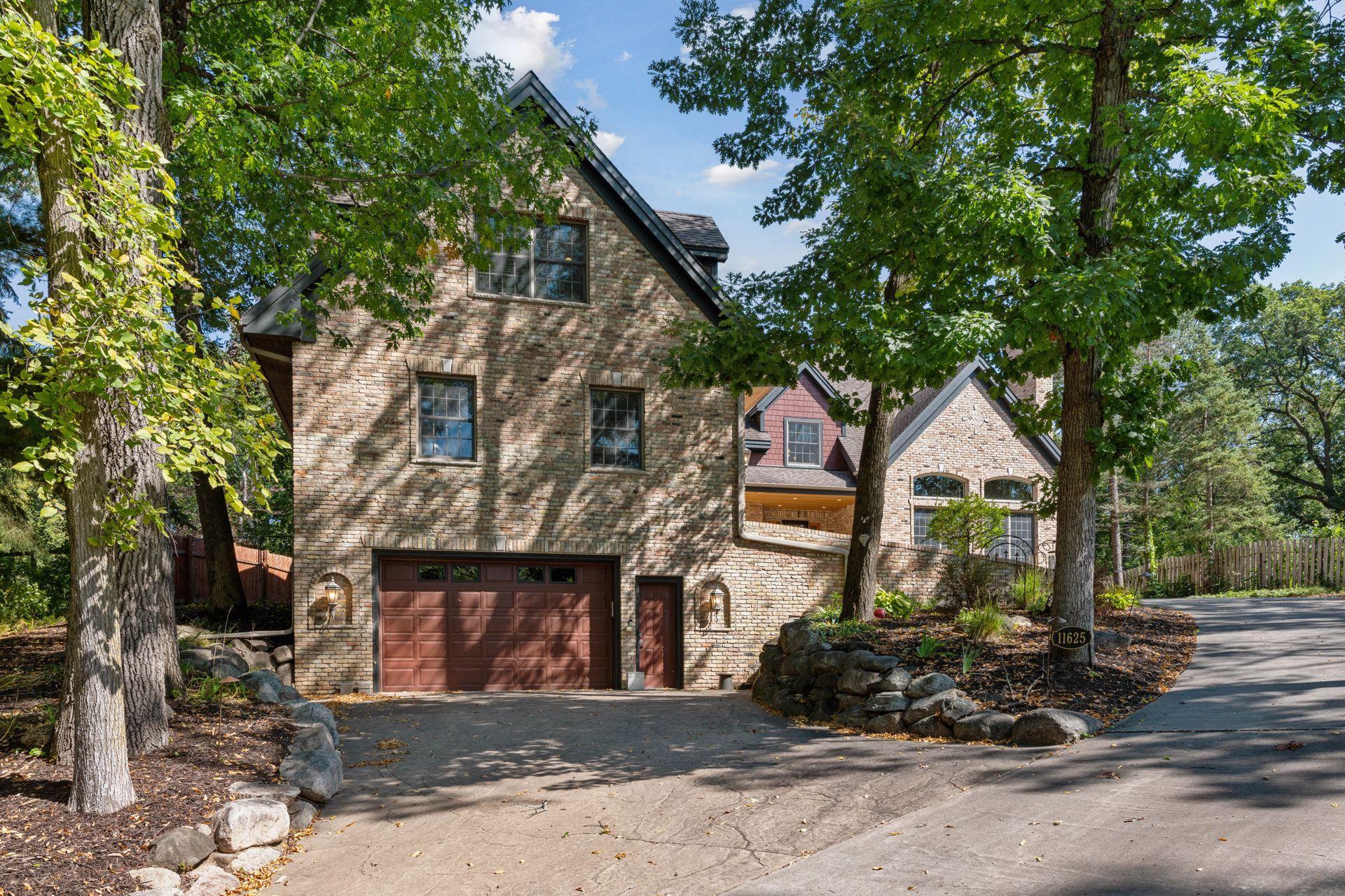 11625 Live Oak Drive