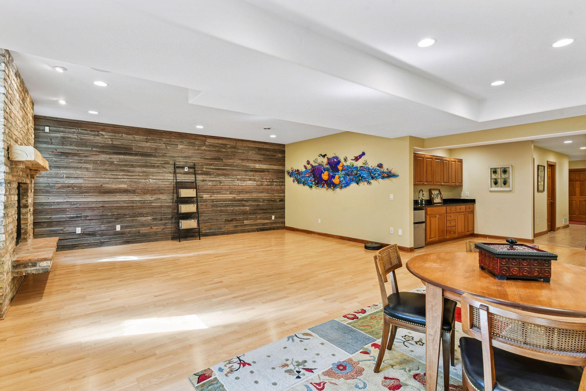 11625 Live Oak Drive