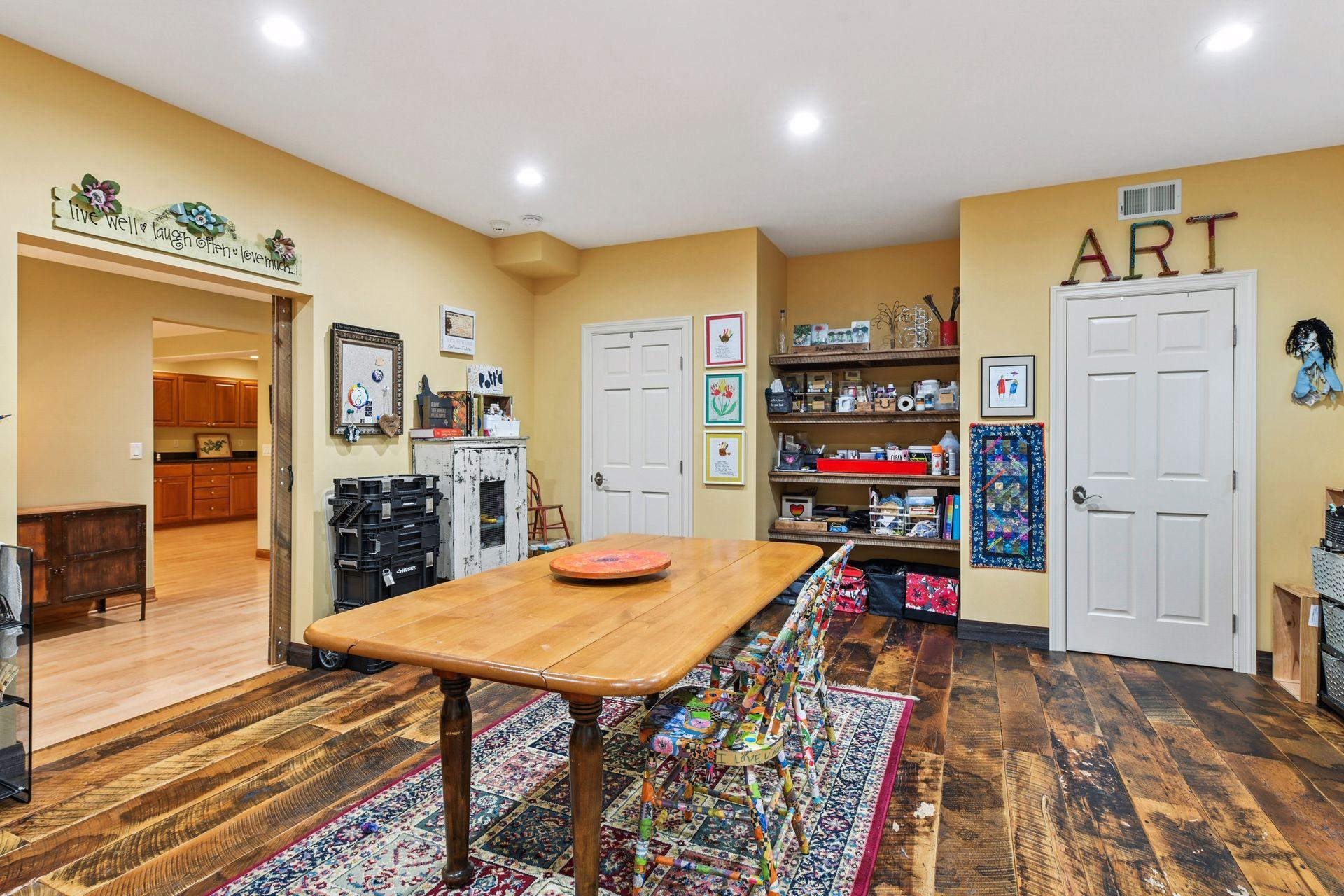 11625 Live Oak Drive