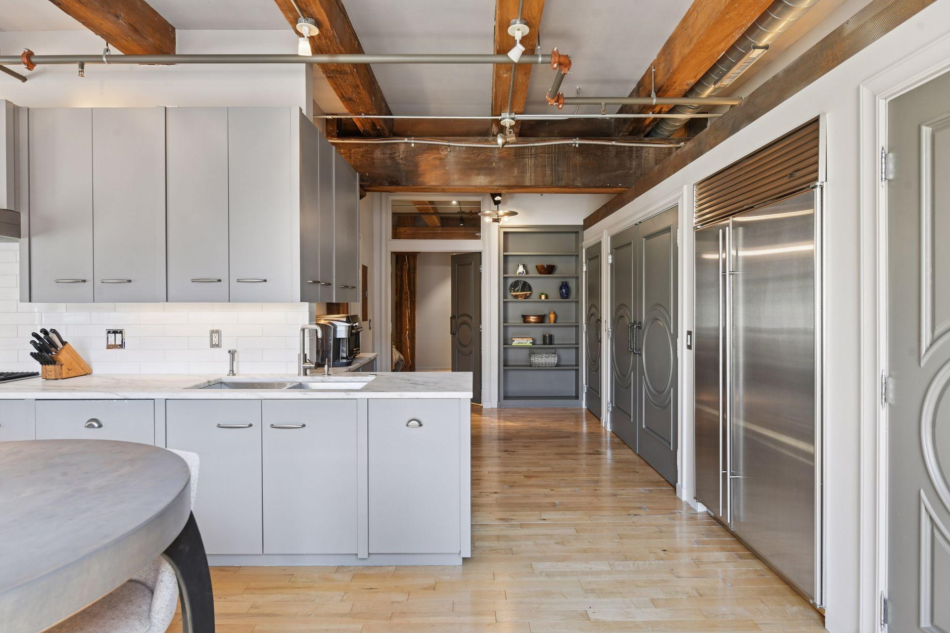 406 Wacouta Street Unit: 412