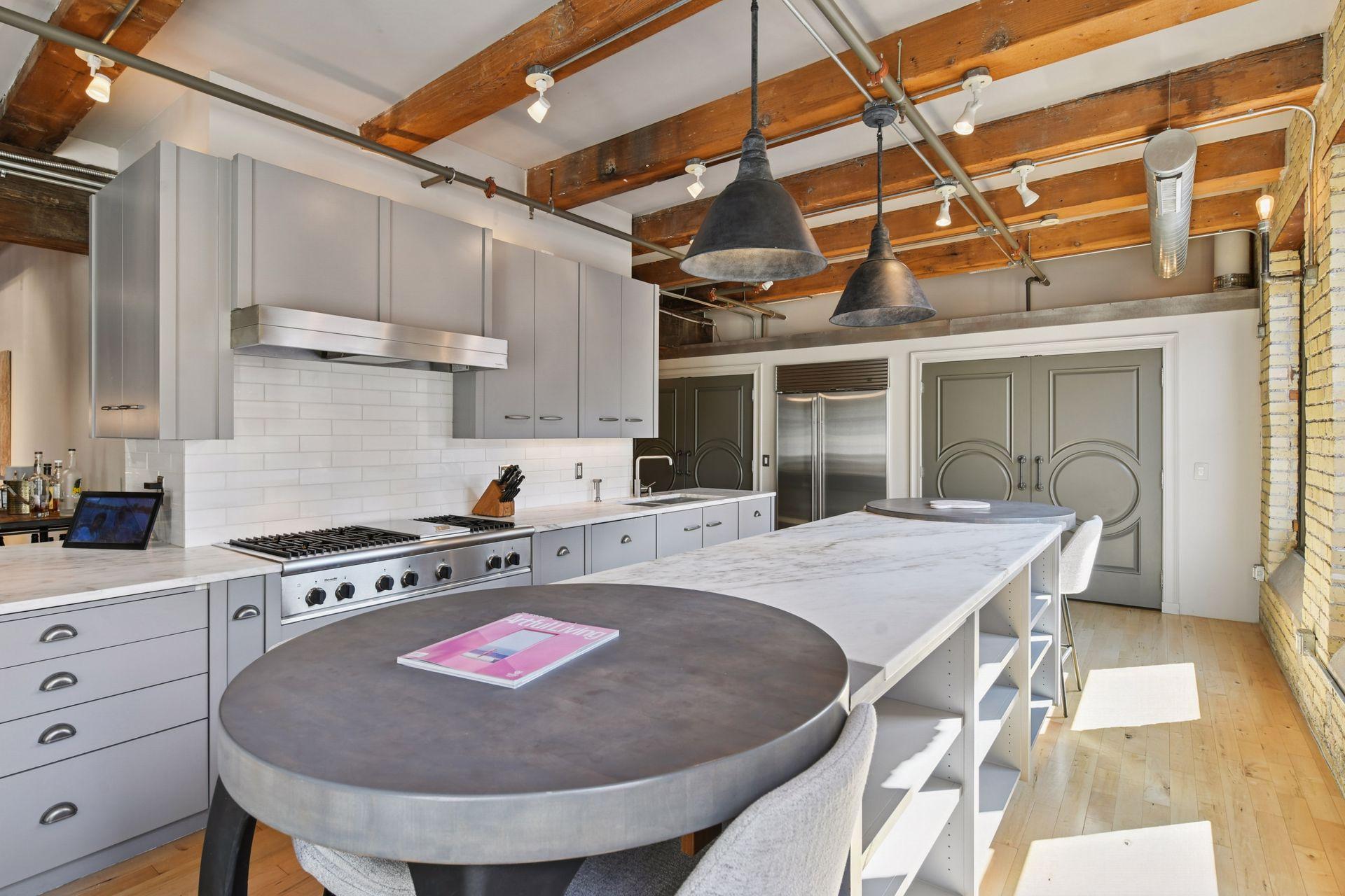 406 Wacouta Street Unit: 412