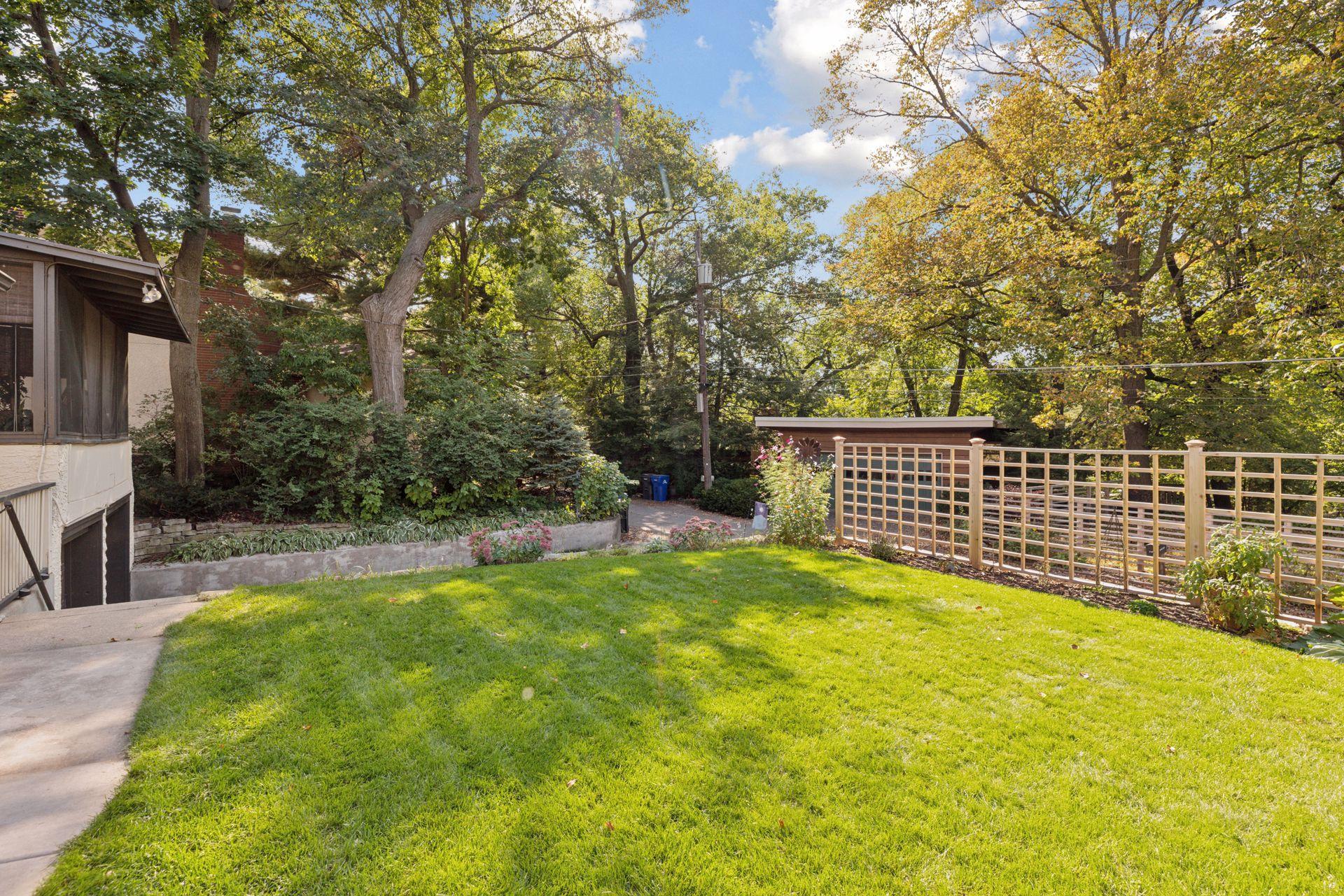 265 Mount Curve Boulevard