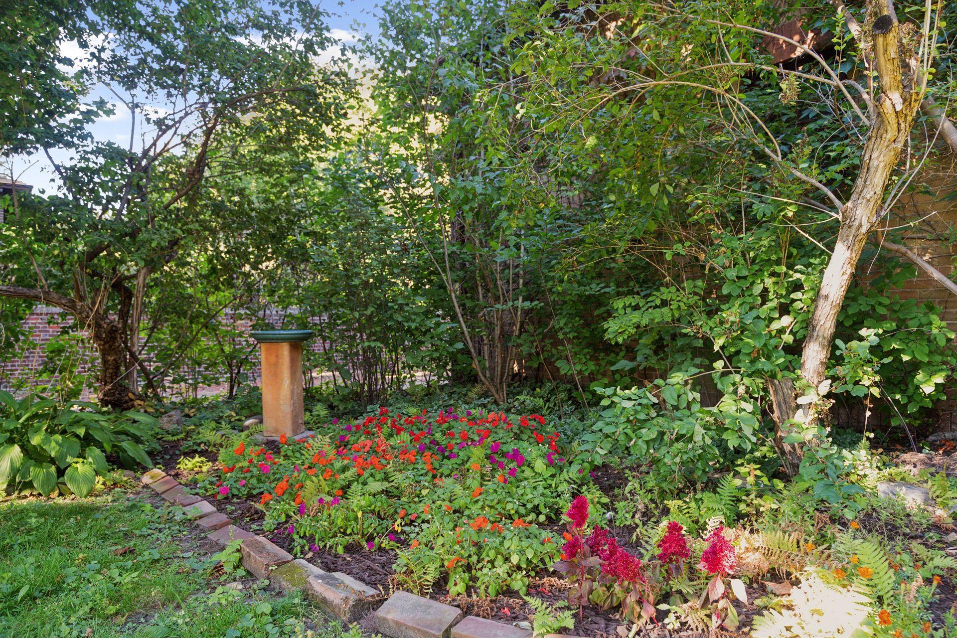 30 Crocus Place