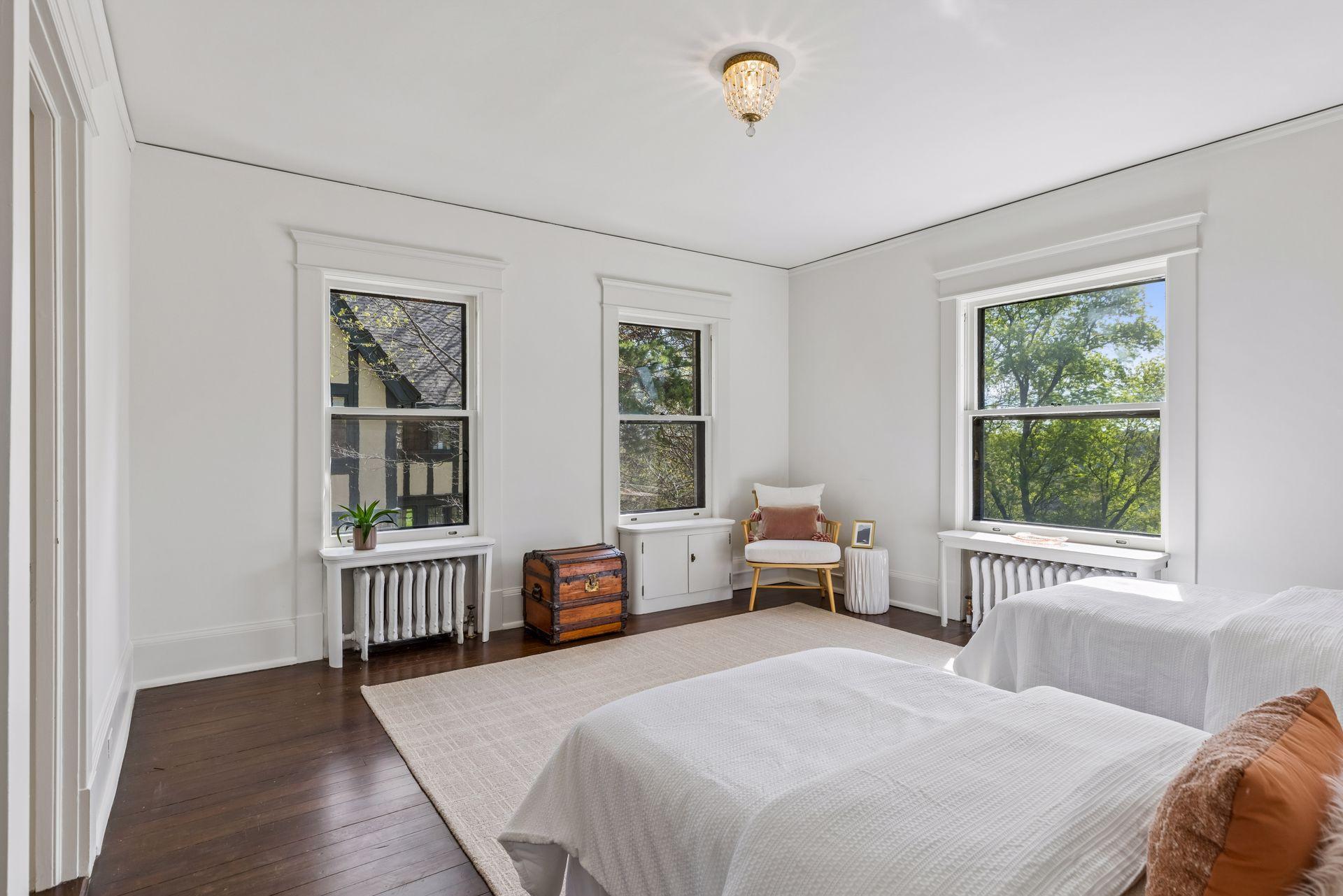 30 Crocus Place