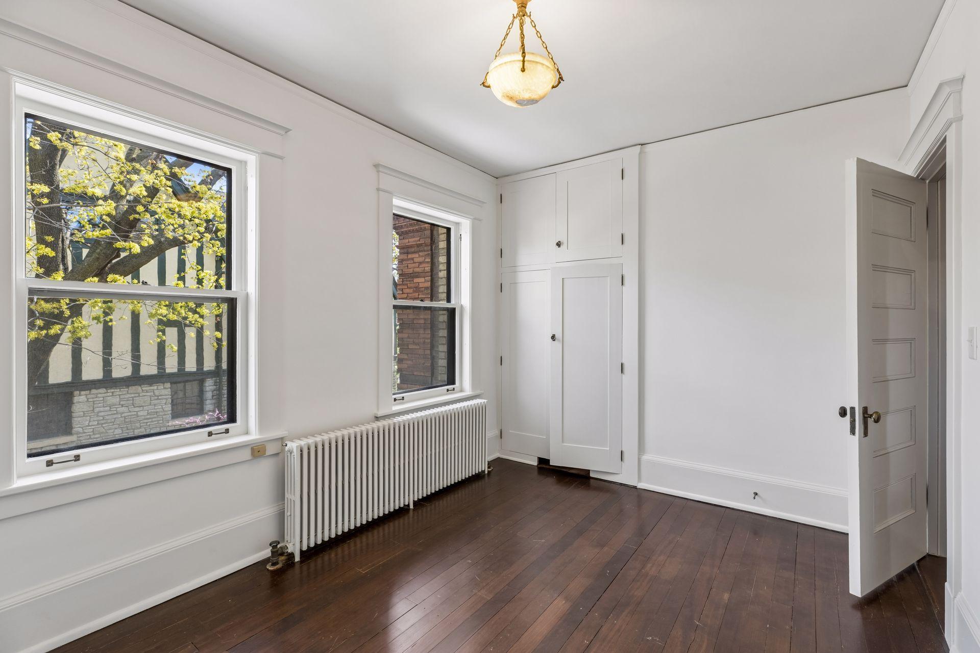 30 Crocus Place