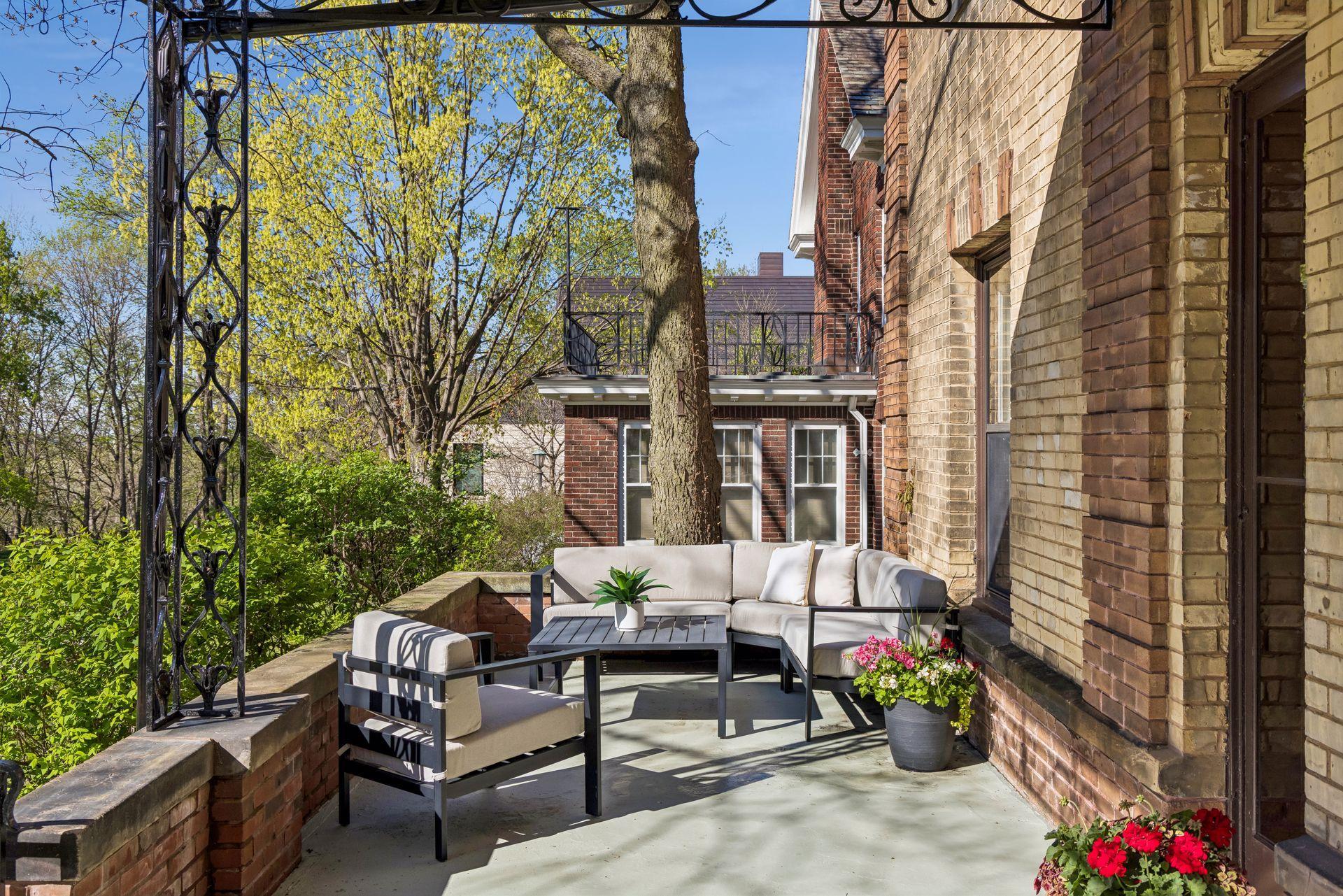 30 Crocus Place