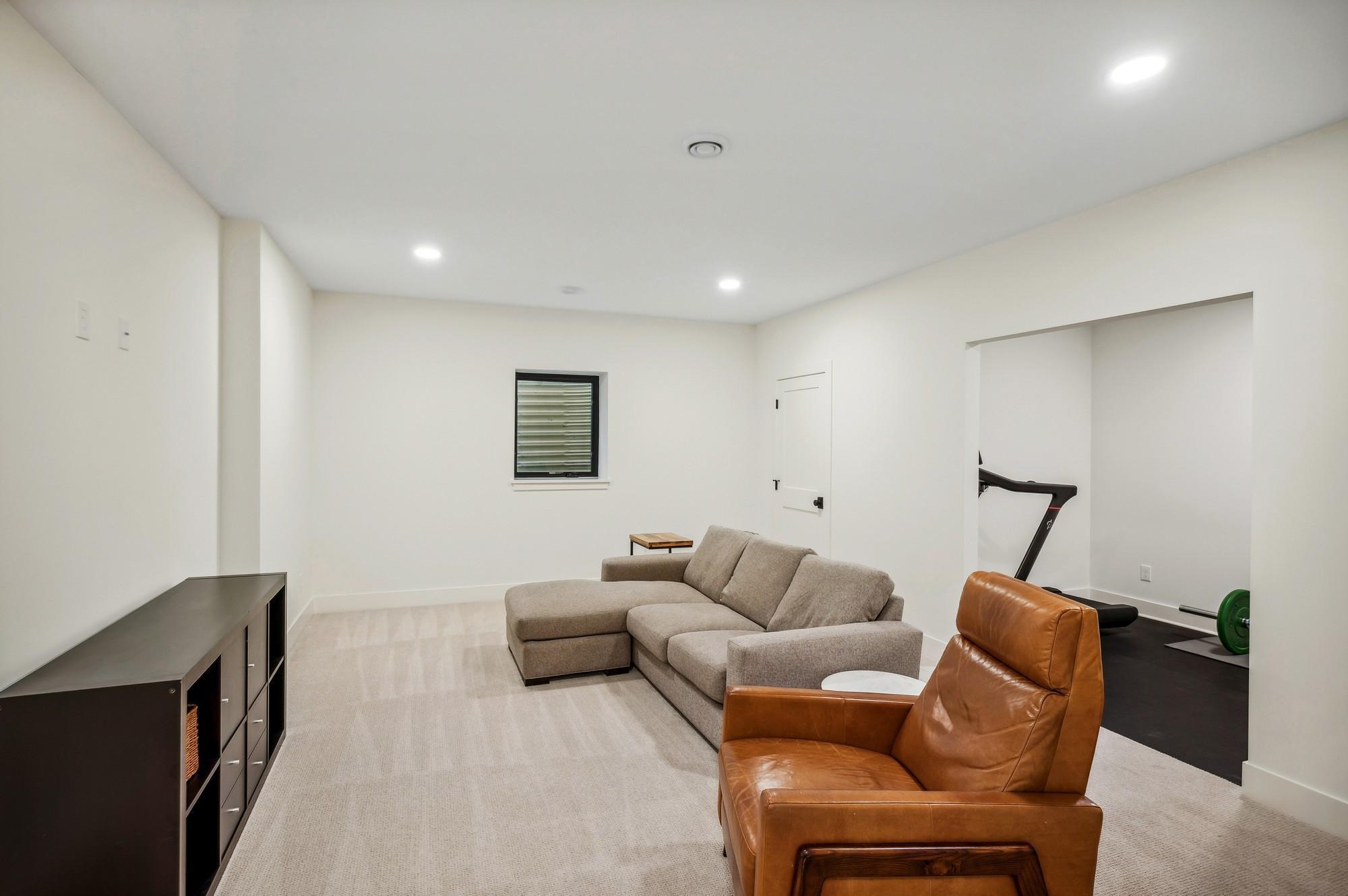 31X Stonebridge Boulevard