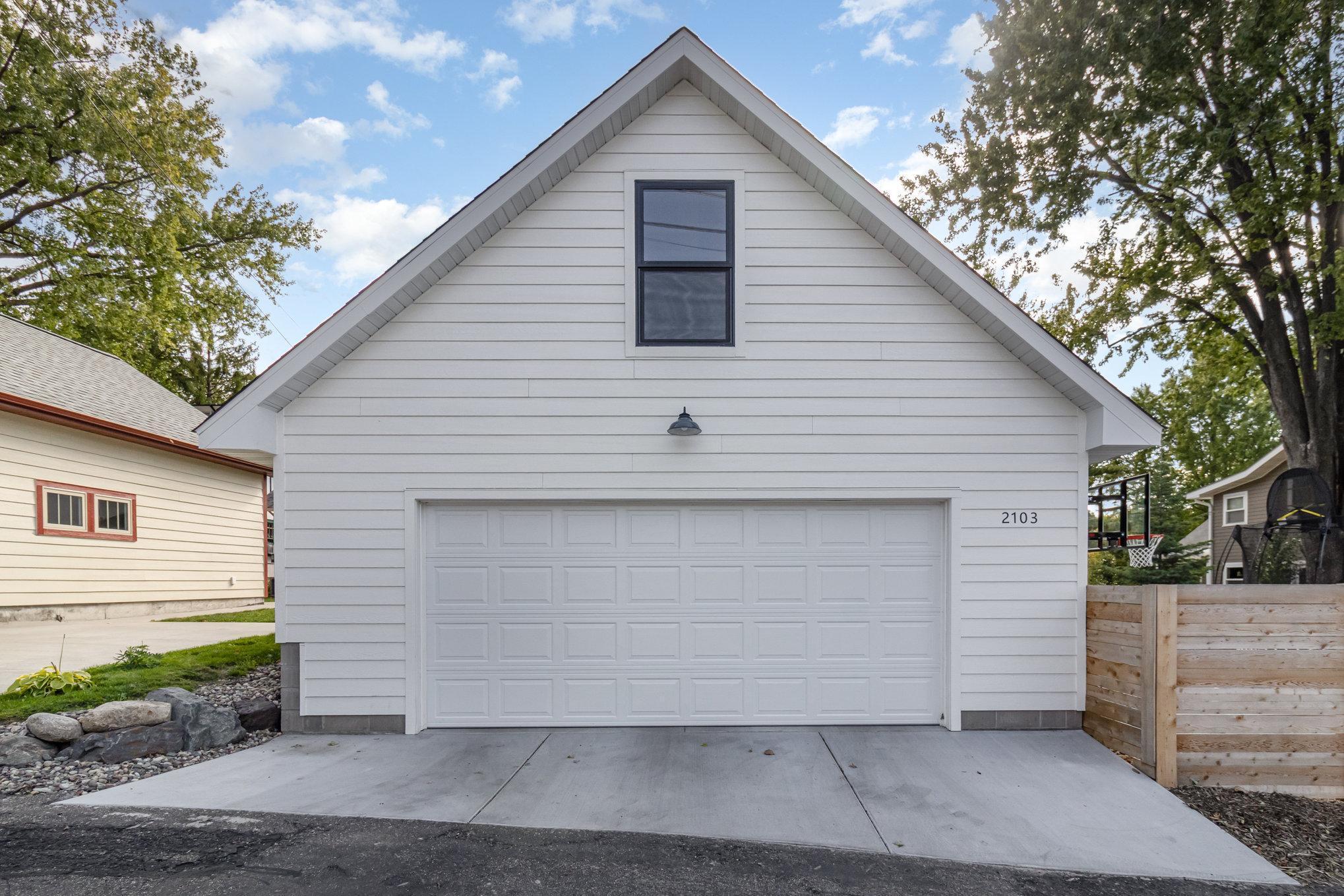 31X Stonebridge Boulevard