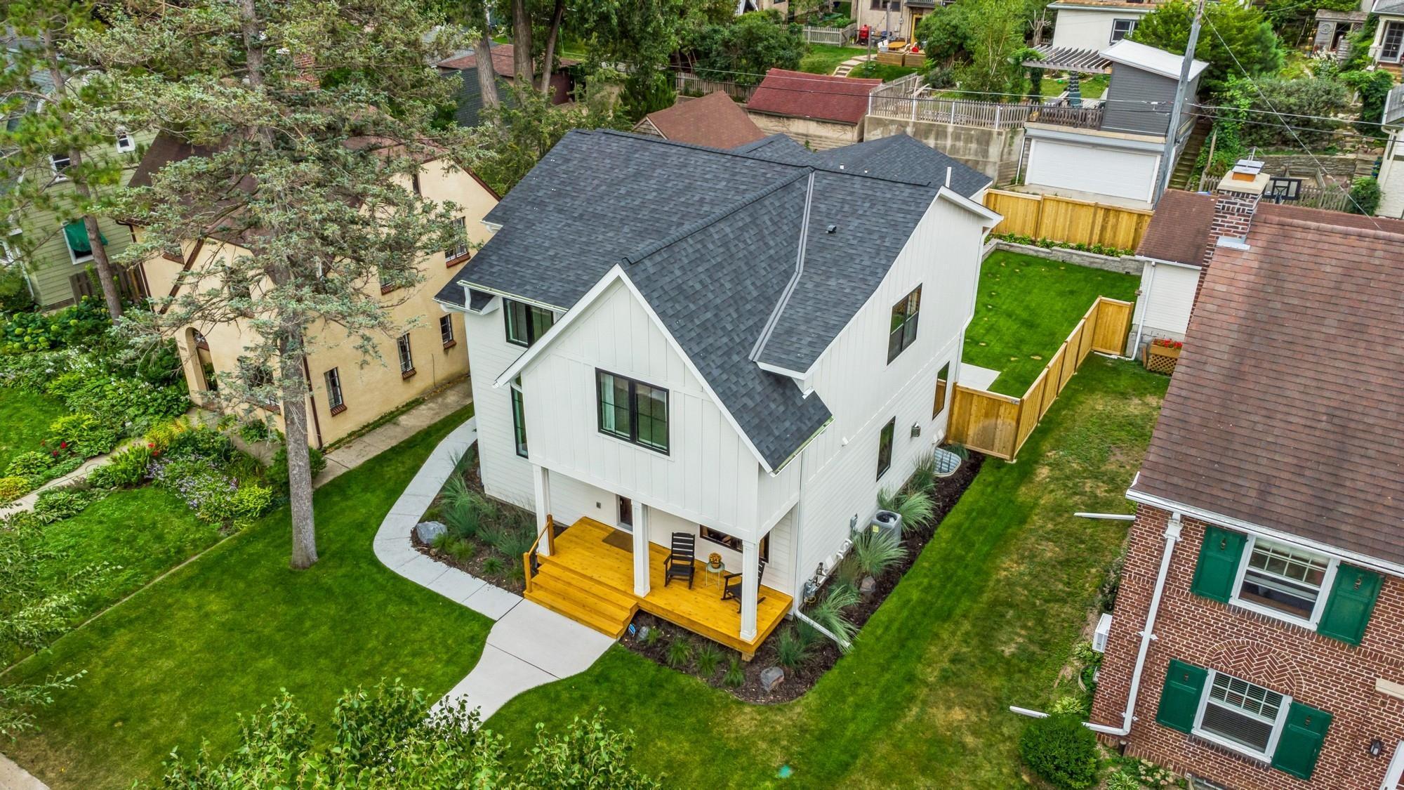 31X Stonebridge Boulevard