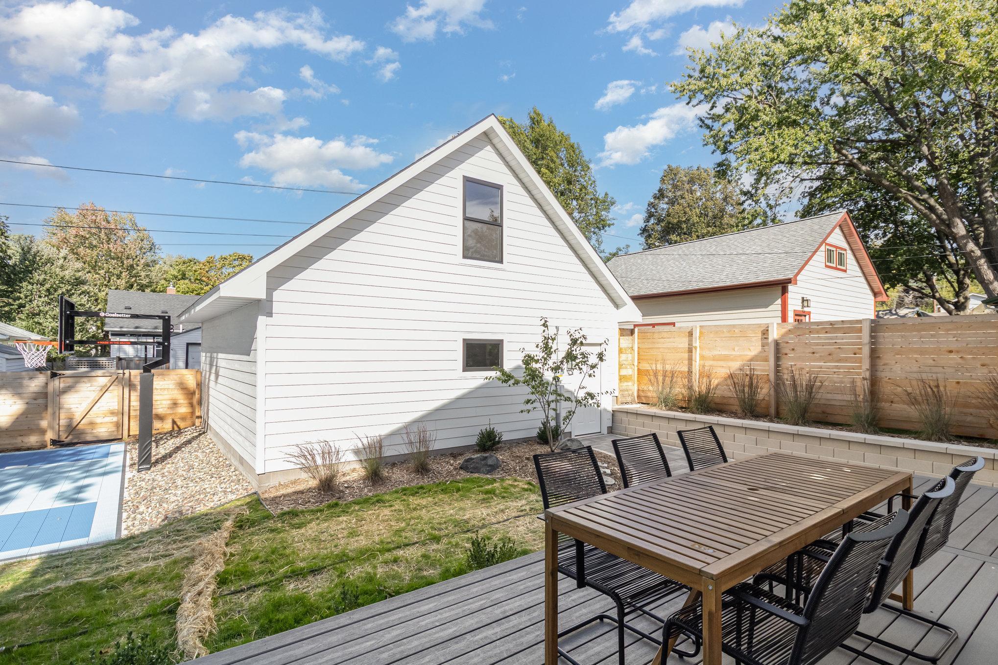 31X Stonebridge Boulevard