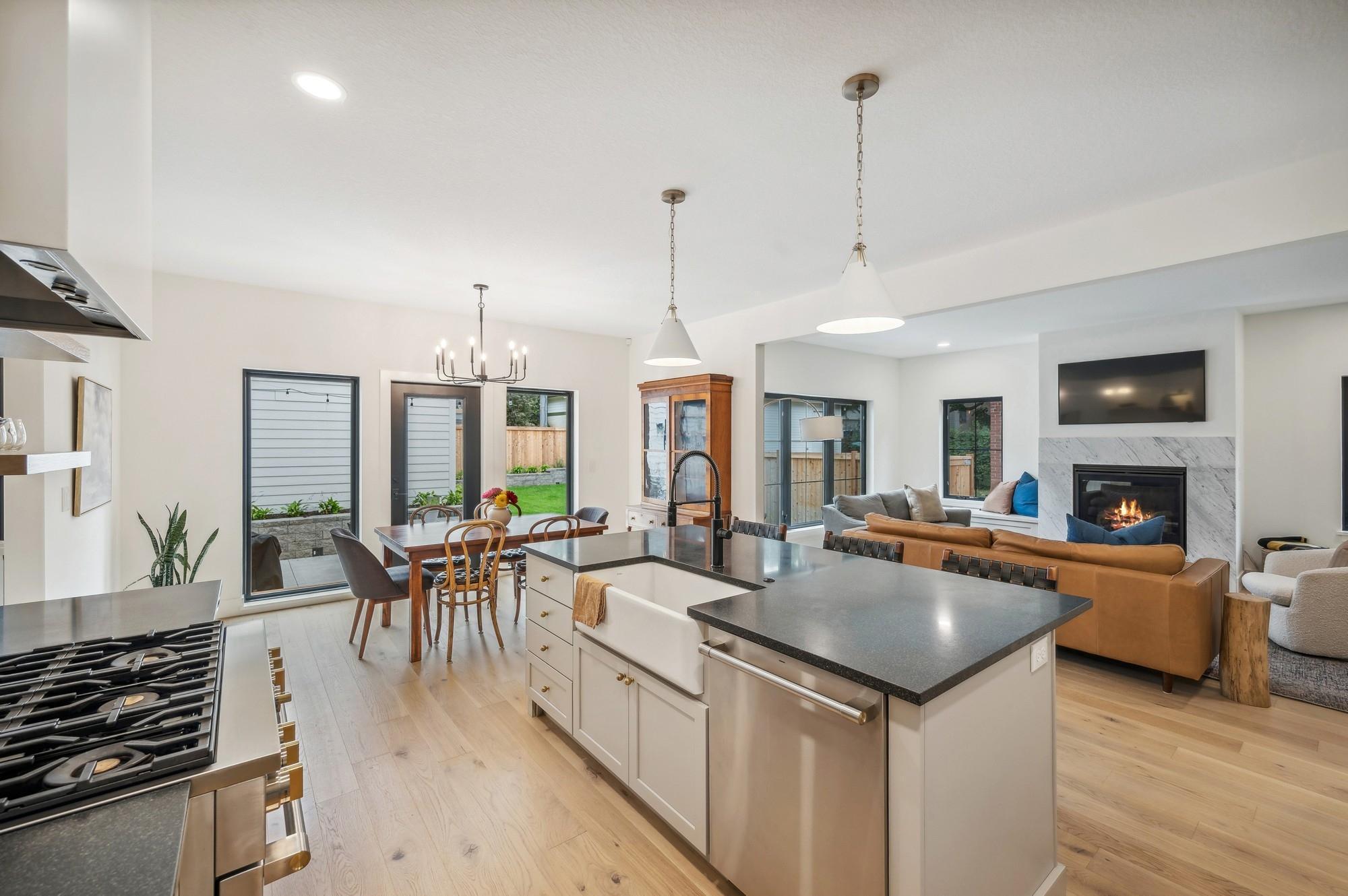 31X Stonebridge Boulevard