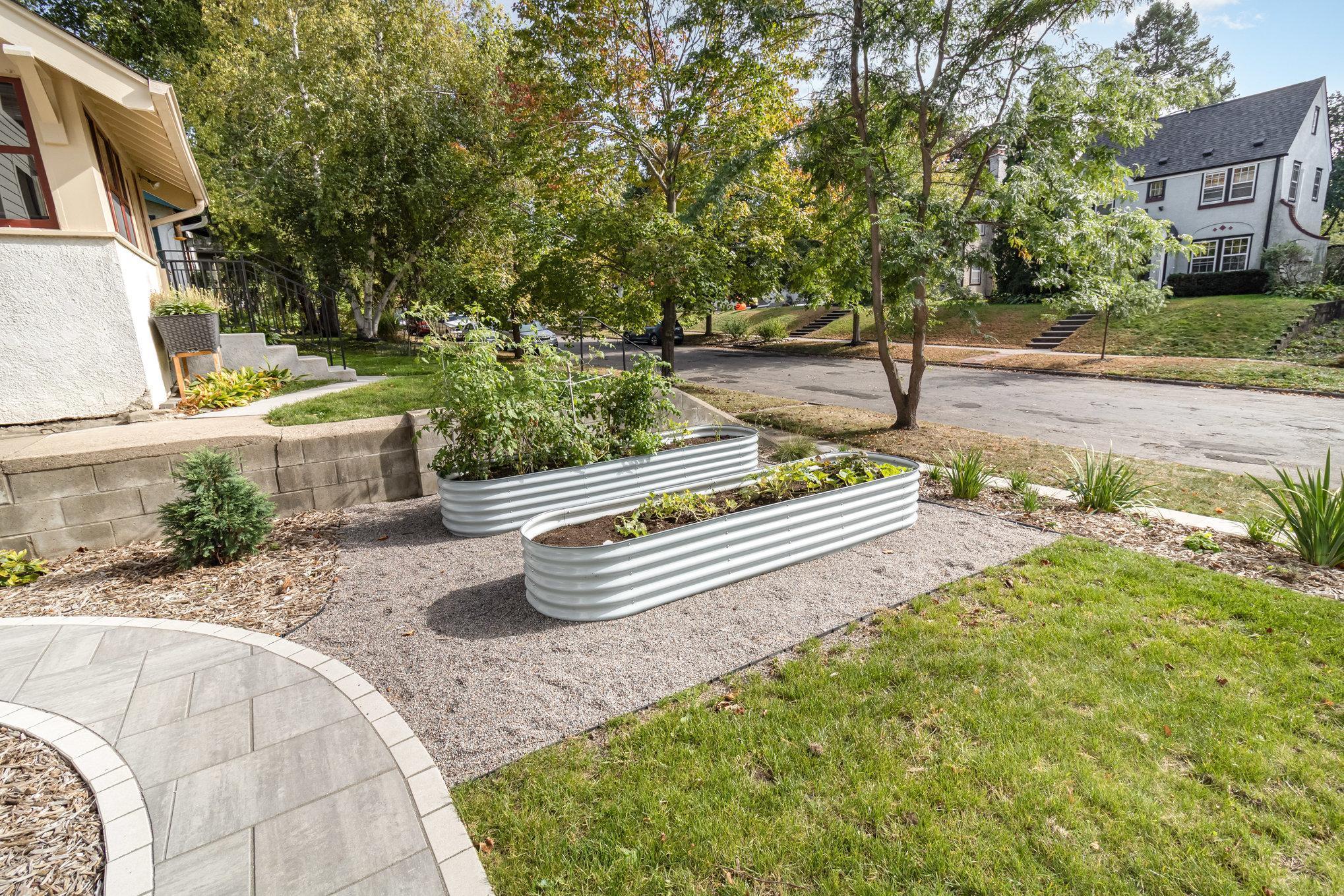 31X Stonebridge Boulevard