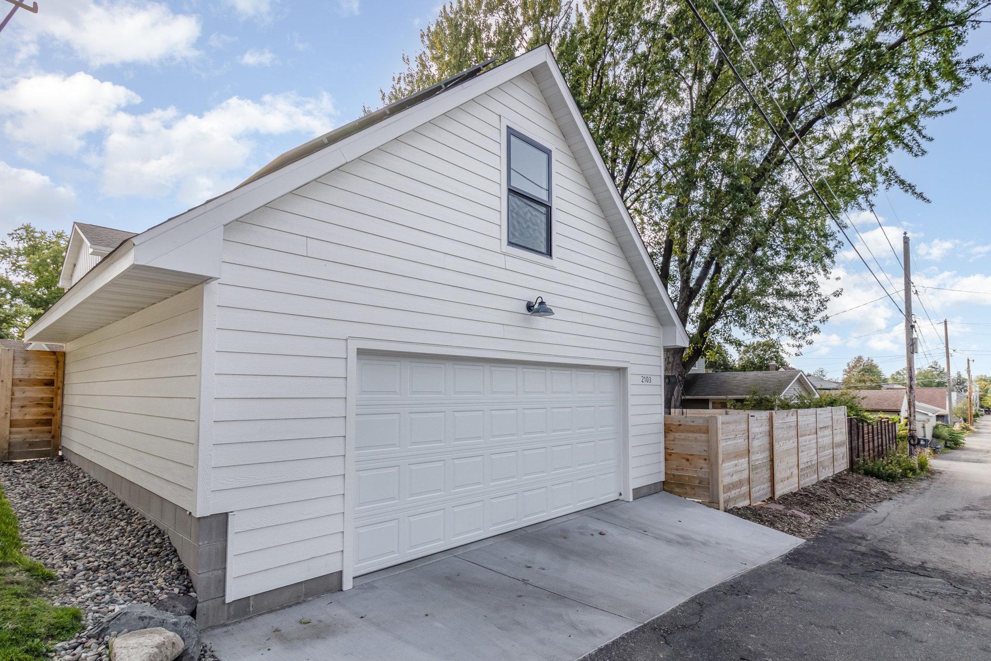 31X Stonebridge Boulevard