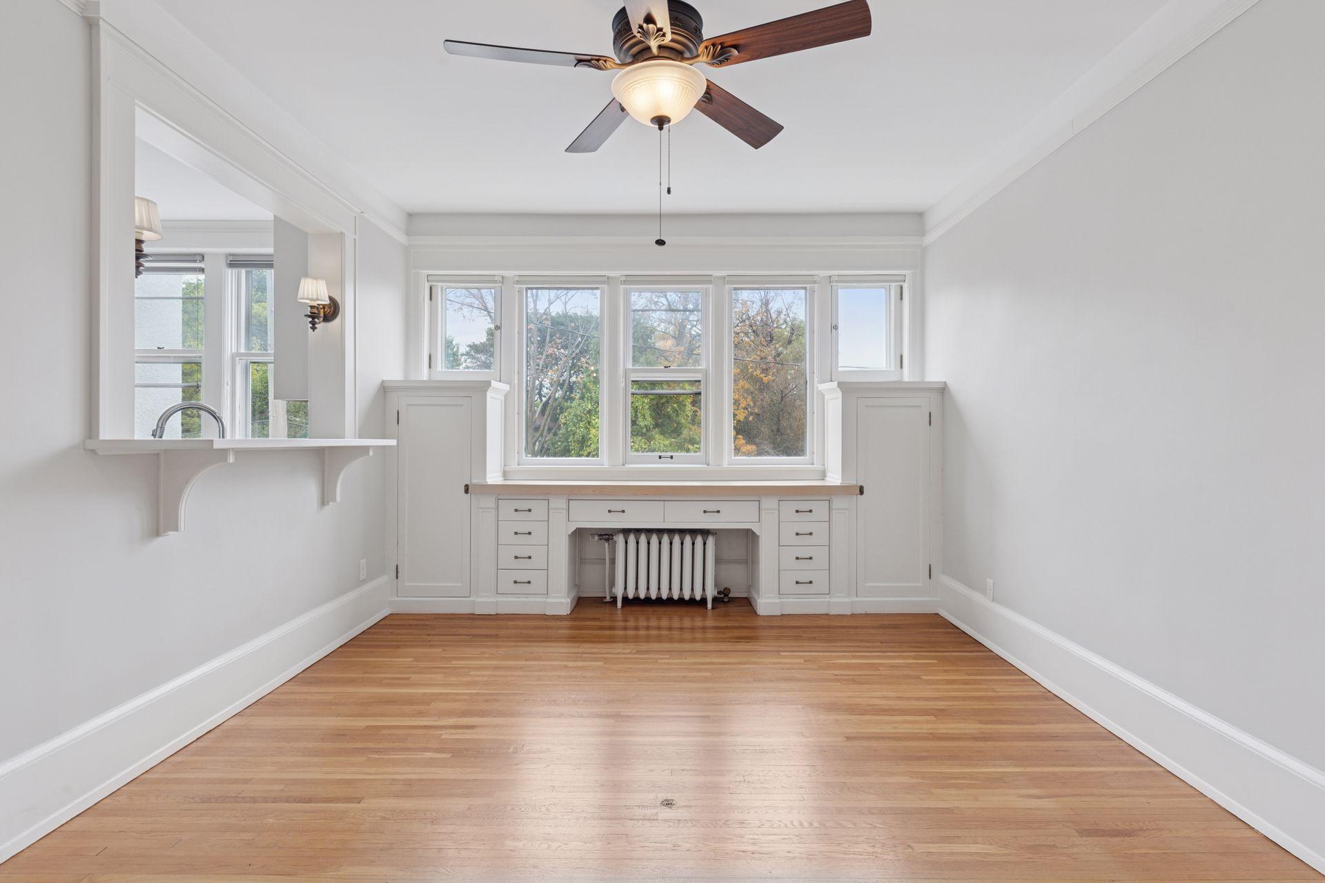 56 Arundel Street Unit: 10