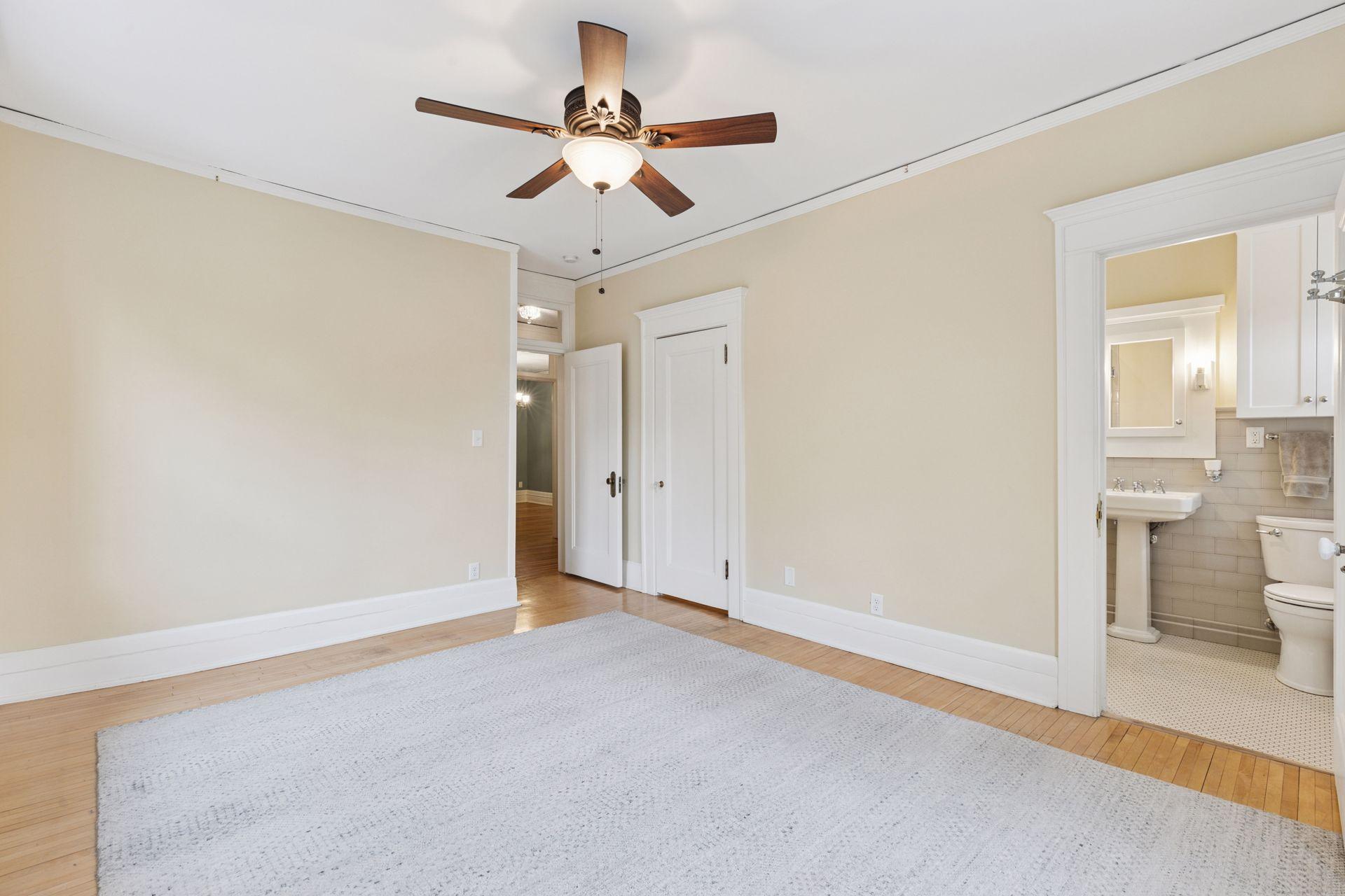 56 Arundel Street Unit: 10